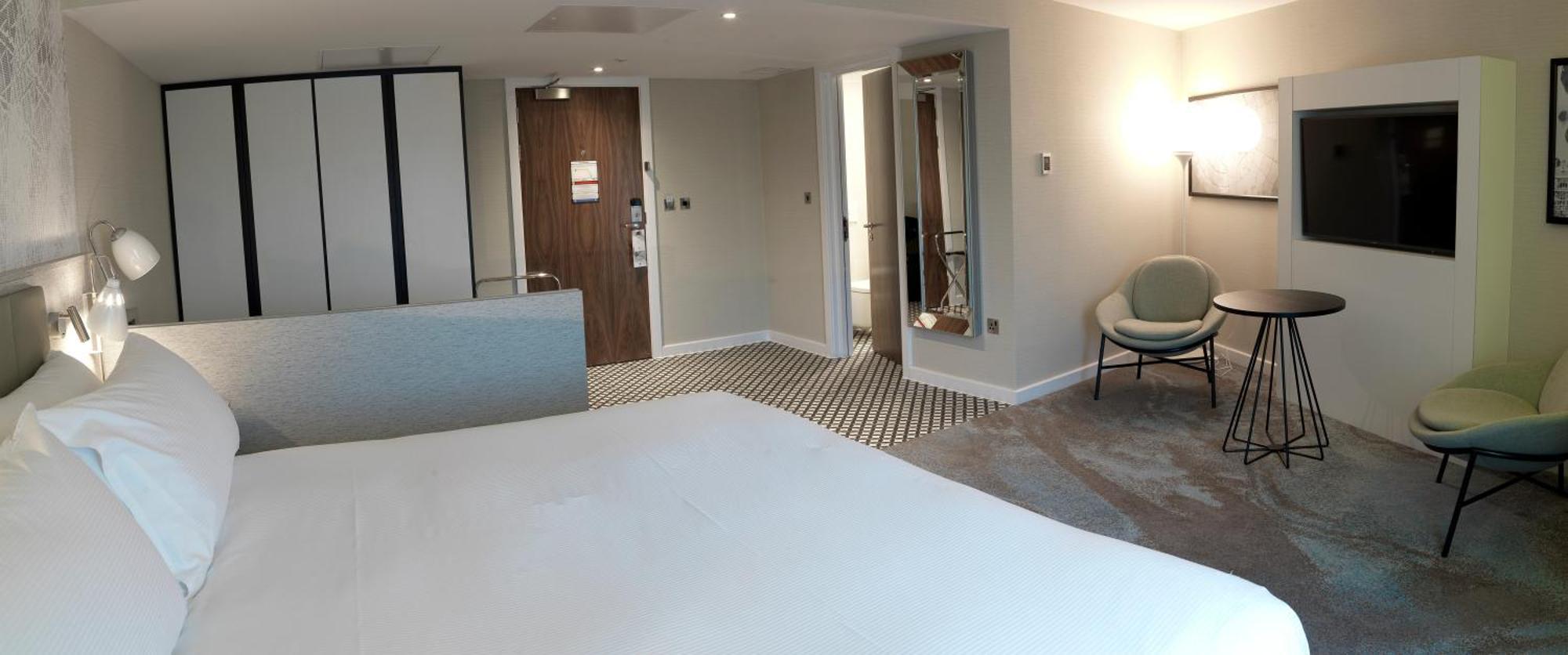 Deluxe King Room