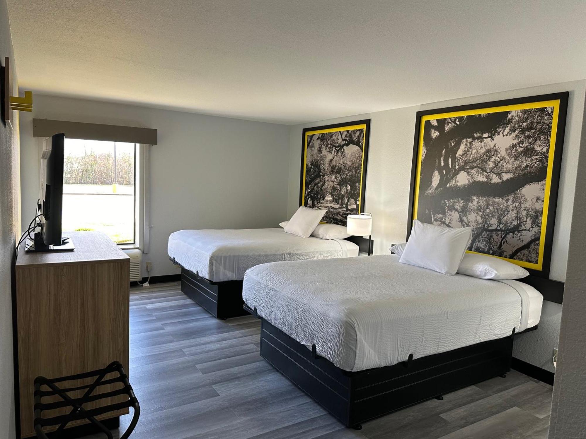 Queen Room with Two Queen Beds - Non-Smoking