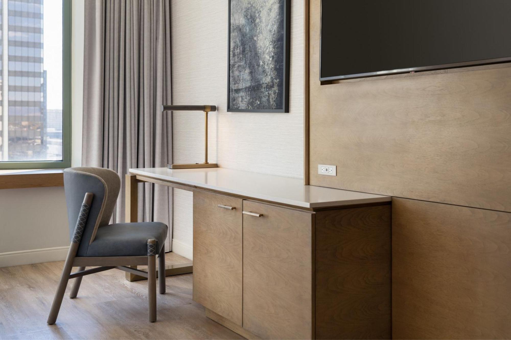 King Room,1527087193:JPEG