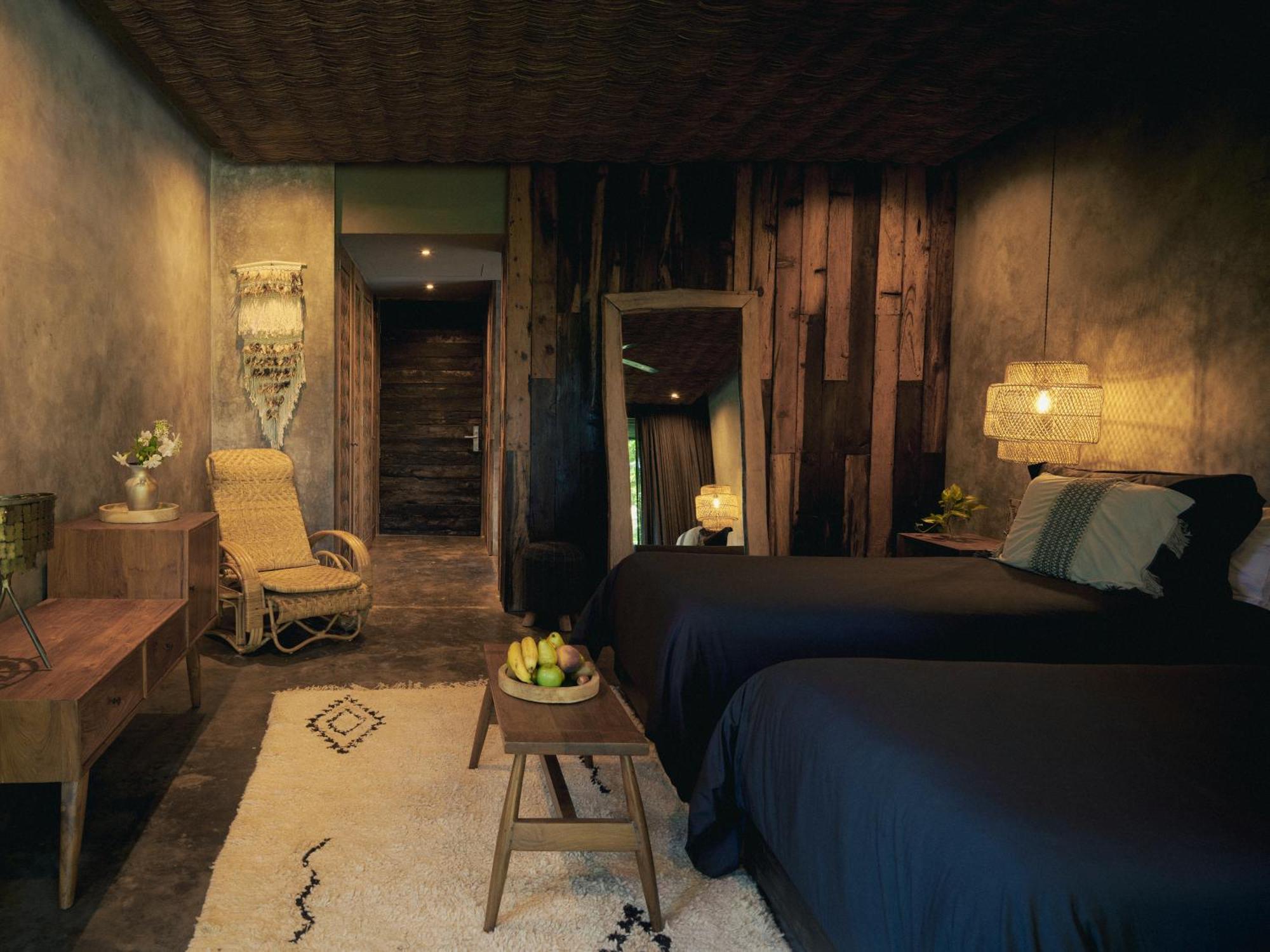 Jungle Suite,1529582524:JPEG