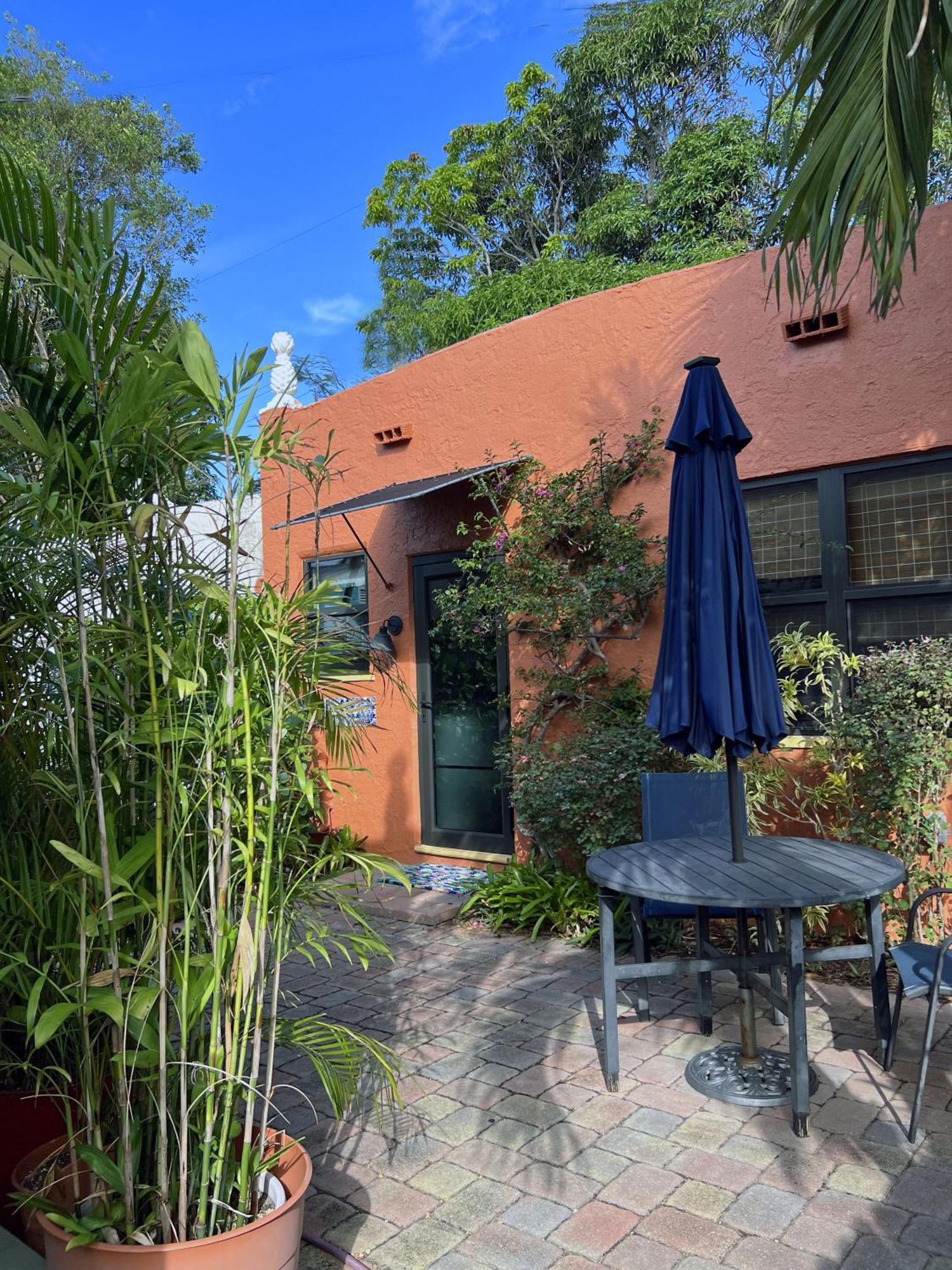 One-Bedroom Cottage,1530553858:JPEG