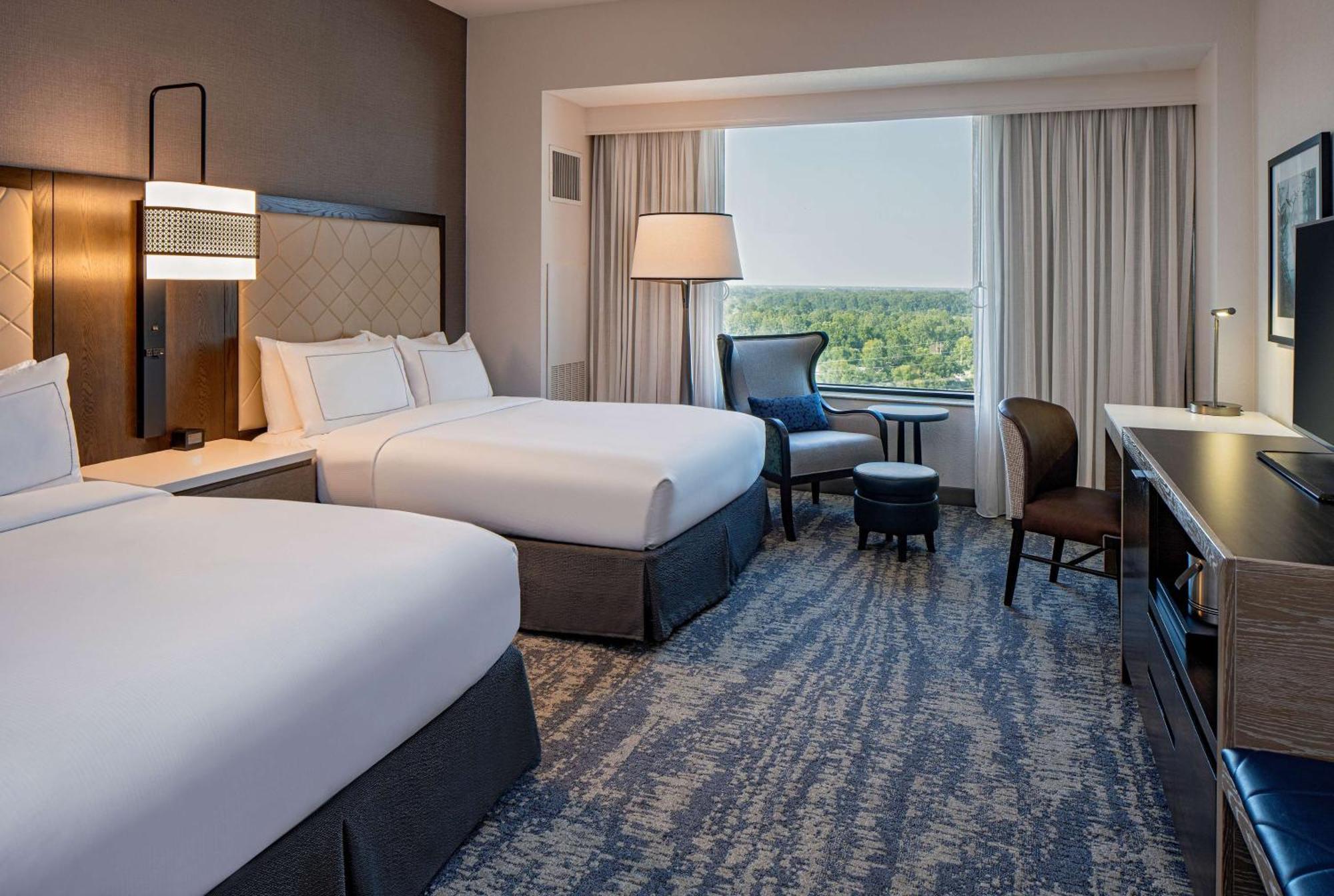 Queen Room with Two Queen Beds - Mobility and Hearing Access
