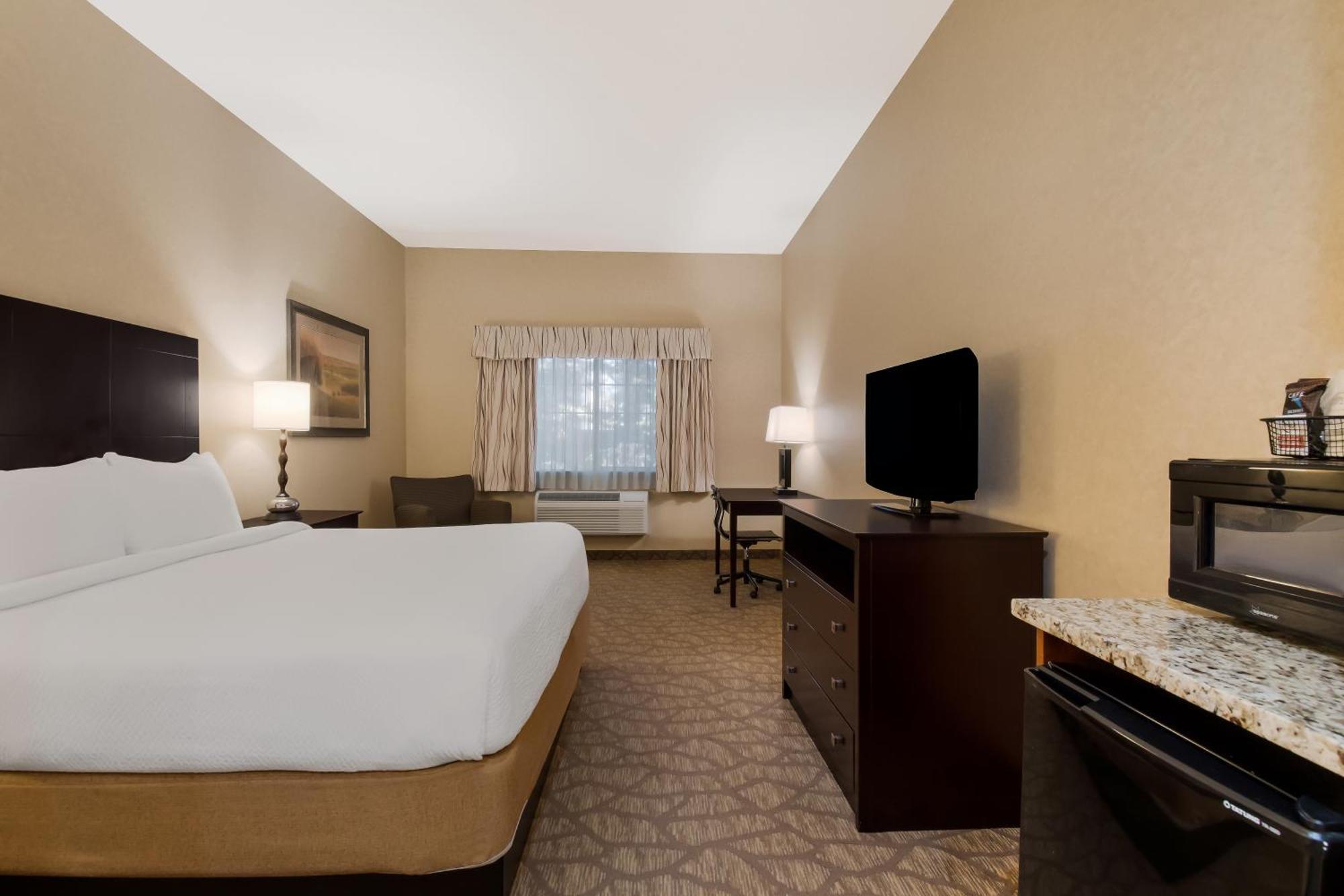 King Room with Bath Tub - Disability Access/Non-Smoking