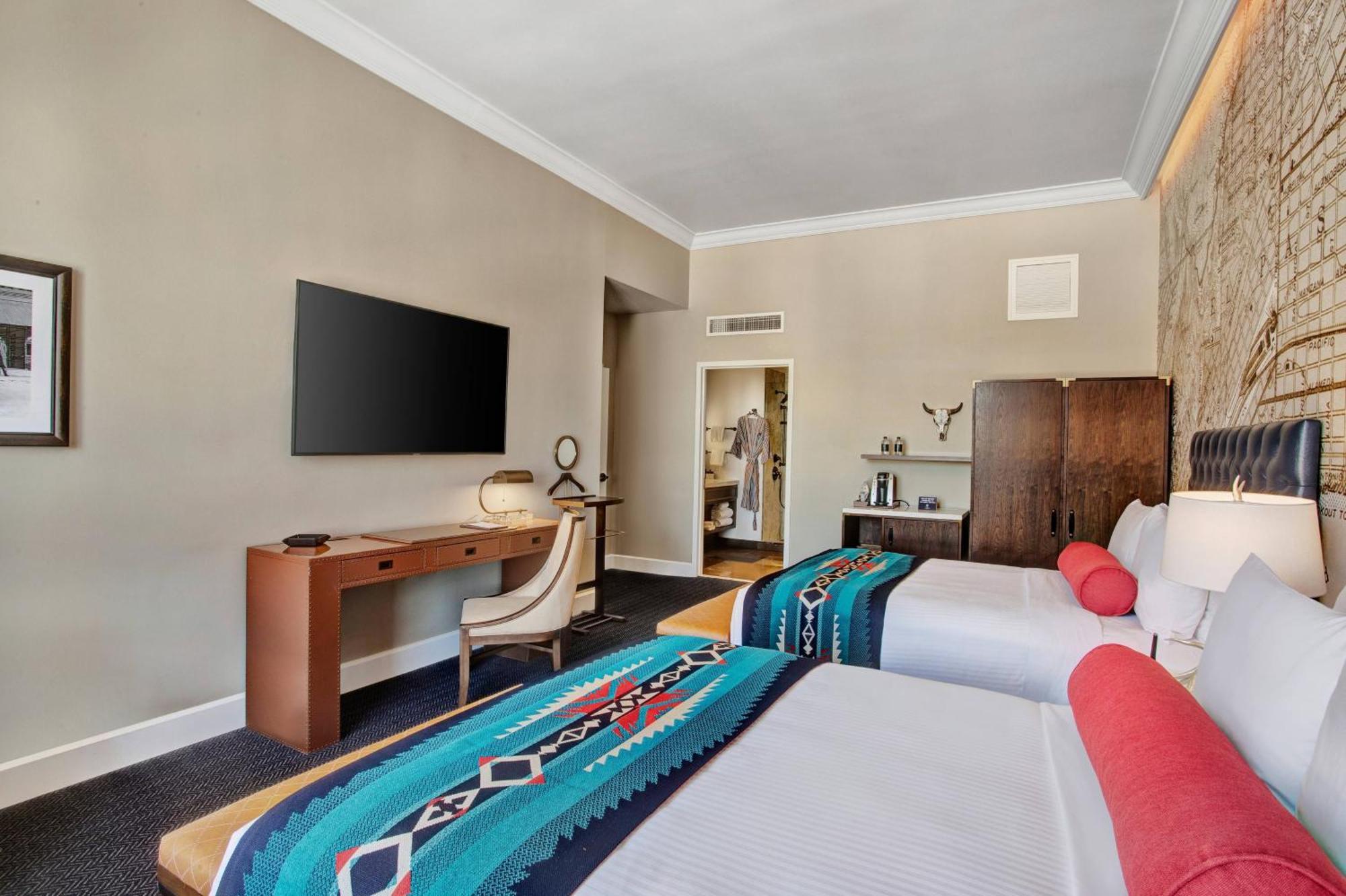 Double Room,1554745756:JPEG