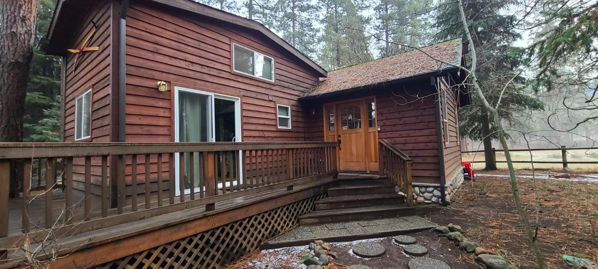 Cottage in the Woods (Alder)