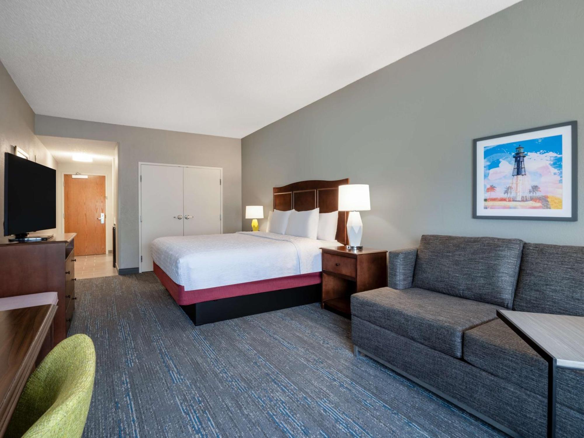 King Suite with Sofa Bed - Non-Smoking