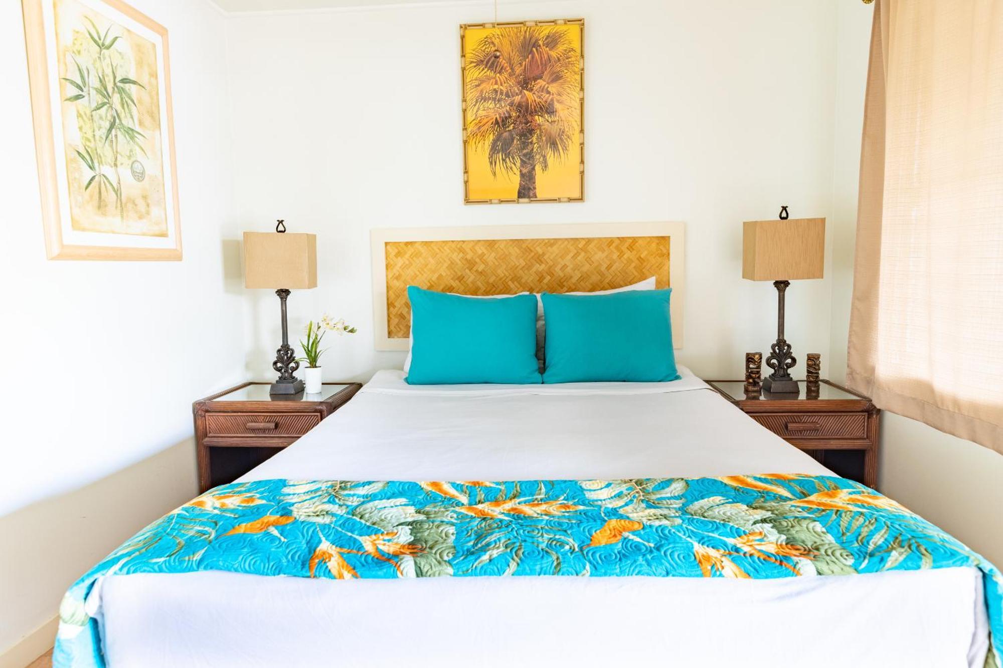Deluxe Queen Room
