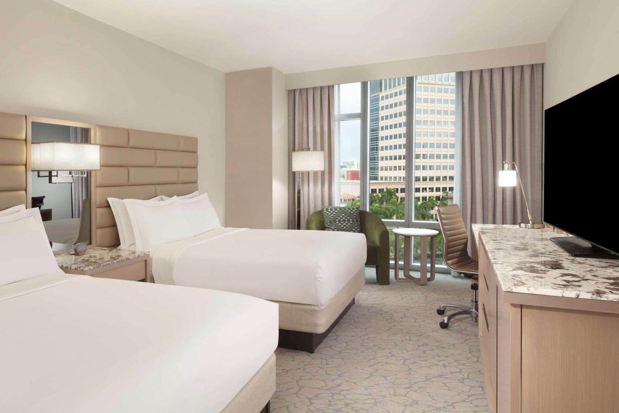 Deluxe Queen Room with Two Queen Beds,1537123027:JPEG