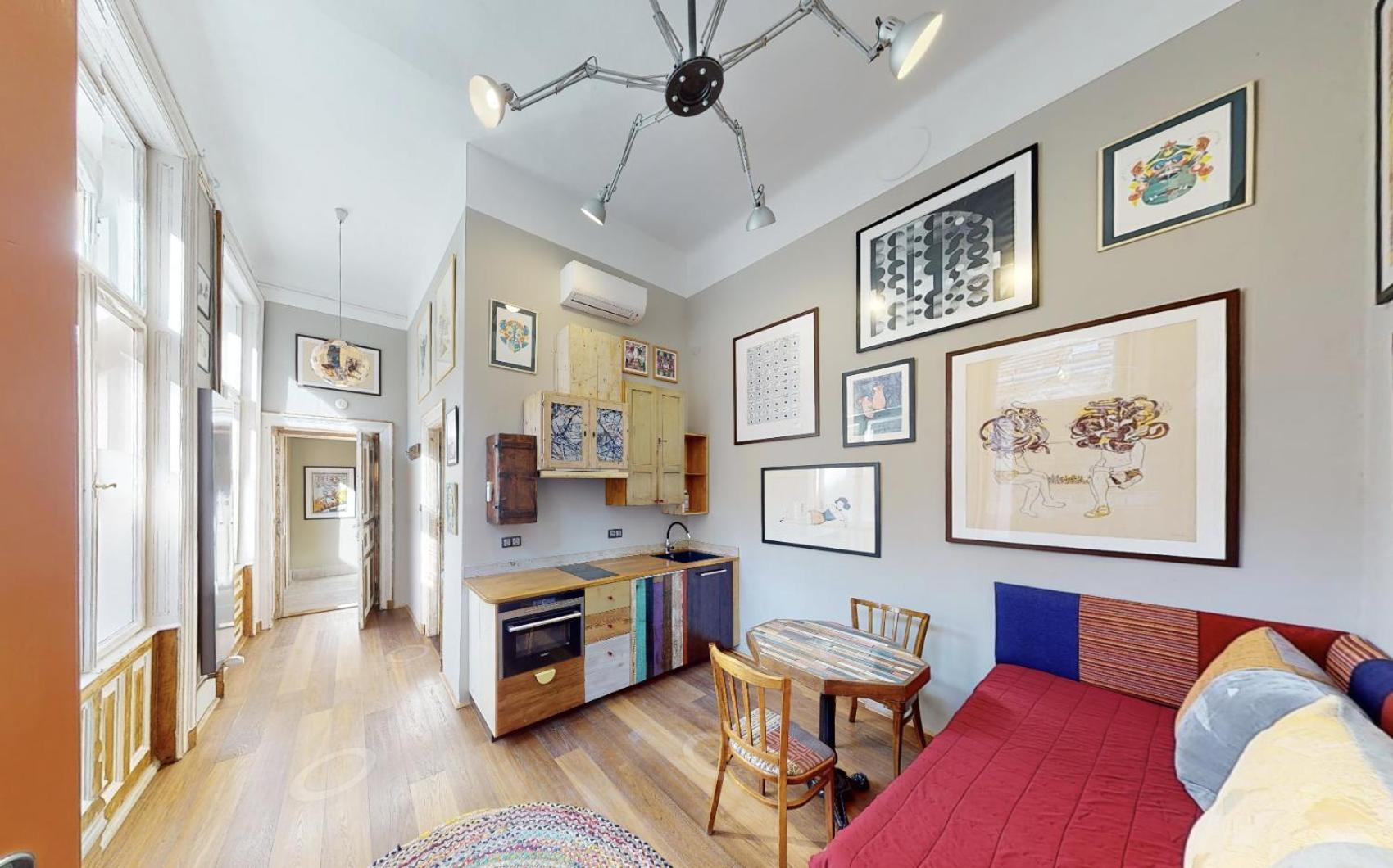 Standard Studio,1586841910:JPEG