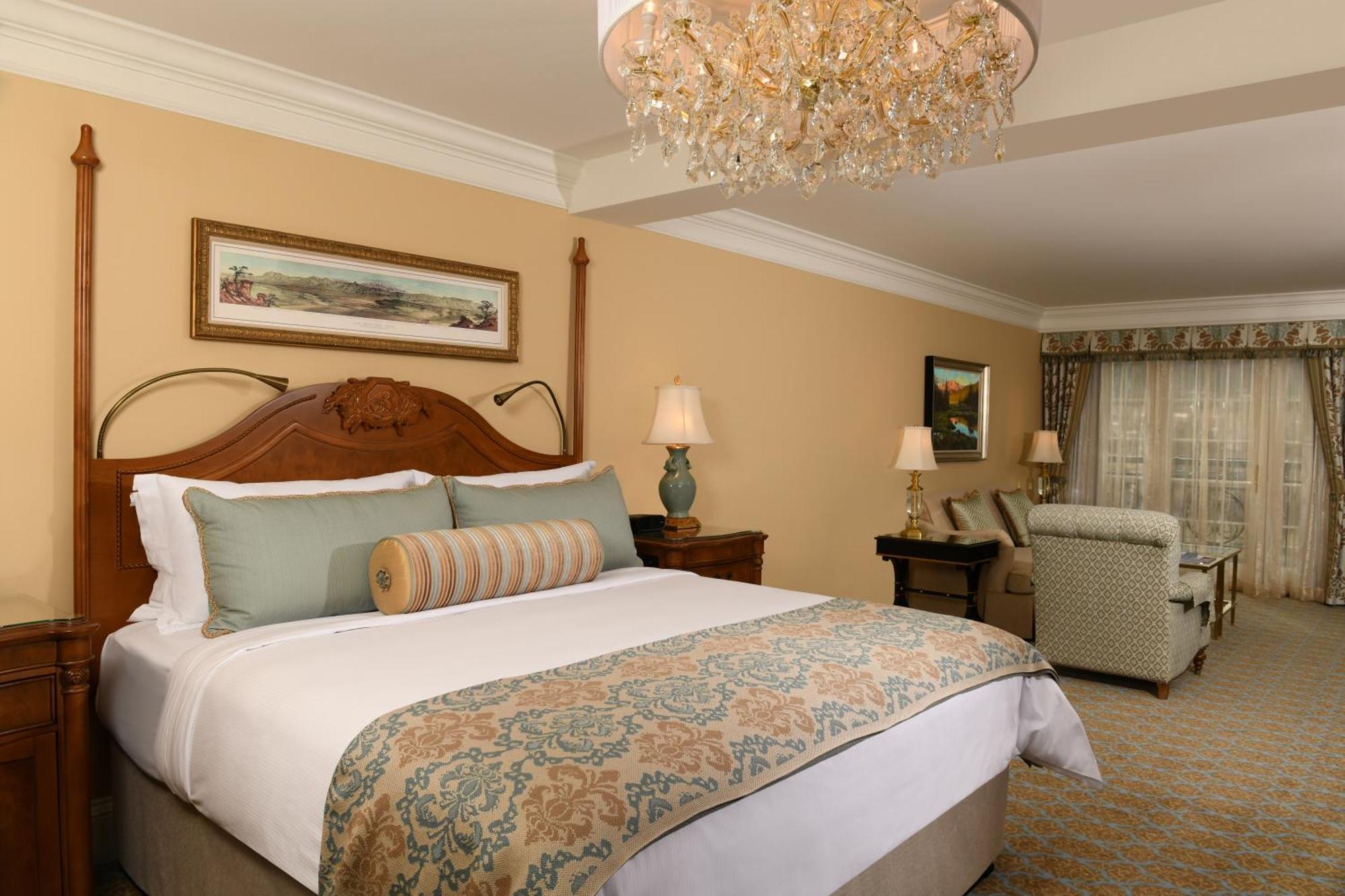 One-Bedroom Suite,1537871776:JPEG