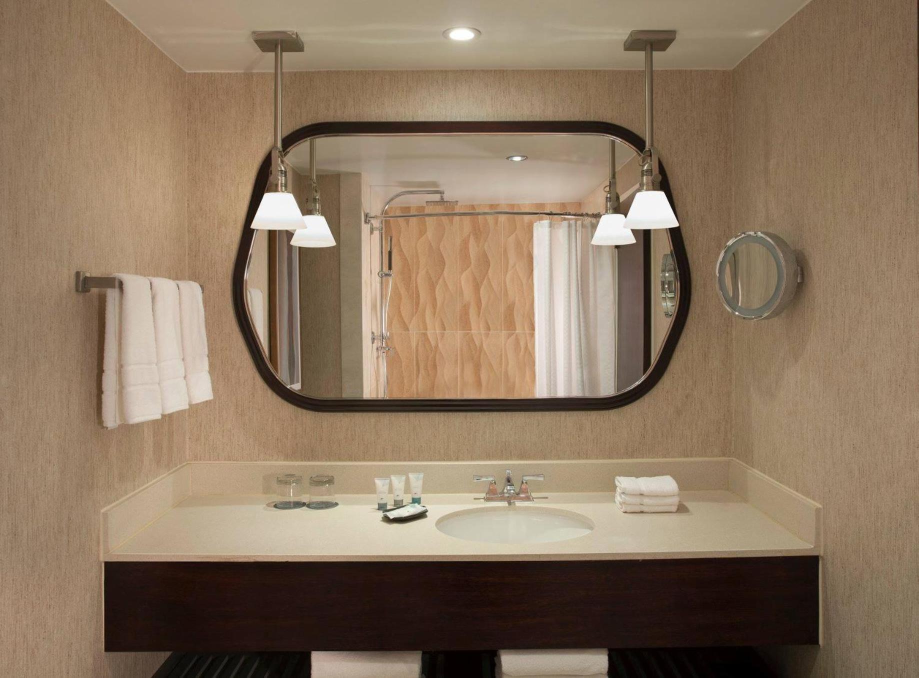 Junior Suite, 1 King,1622024582:JPEG