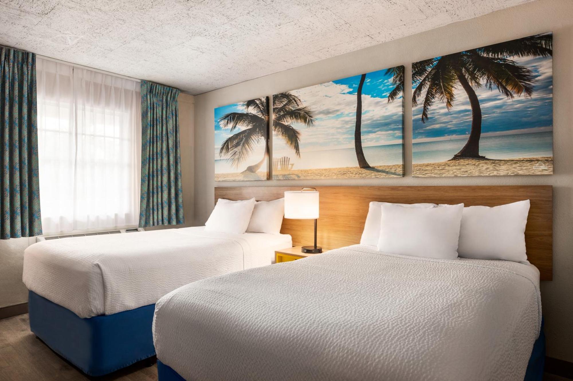 Deluxe Double Room with Two Double Beds - Non-Smoking