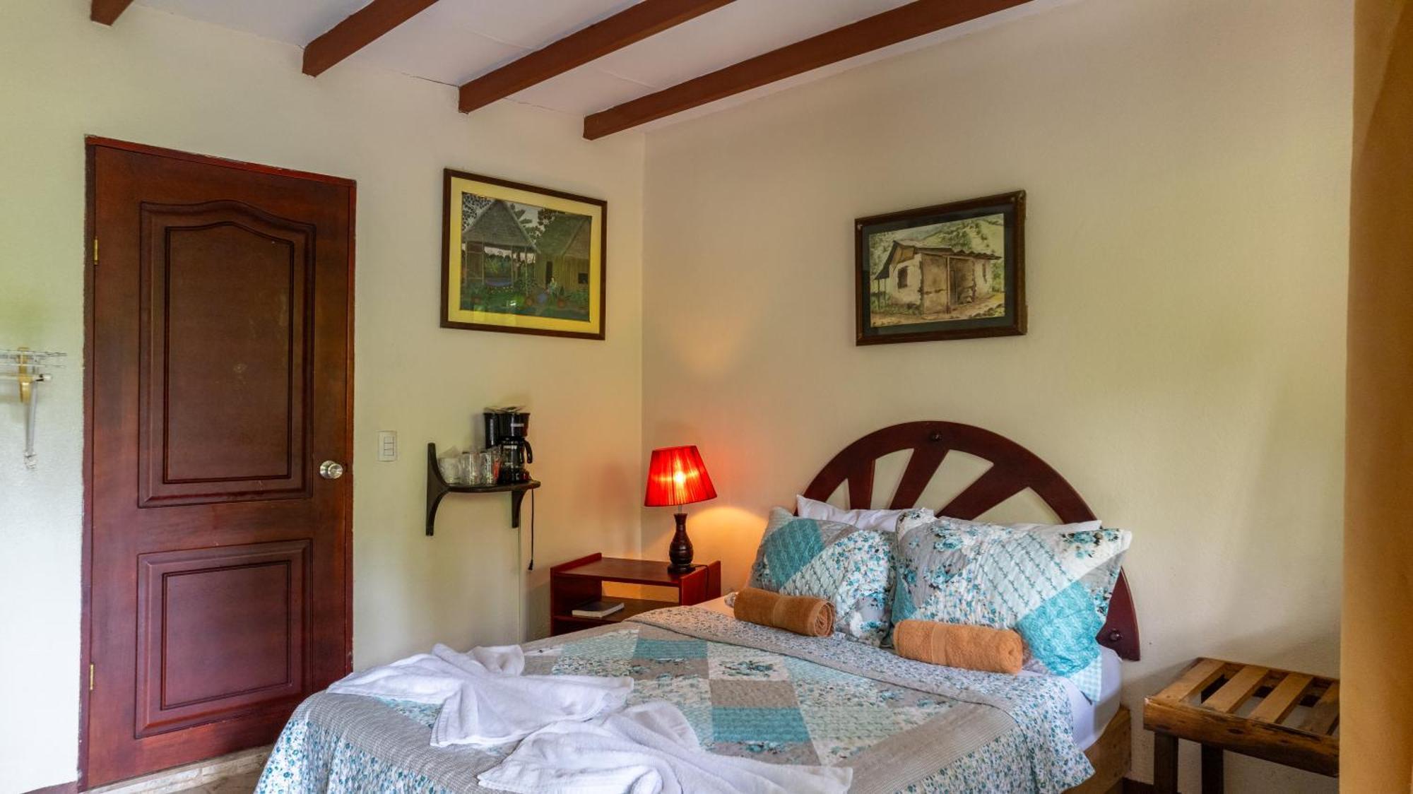 Standard Queen Room,1541724319:JPEG