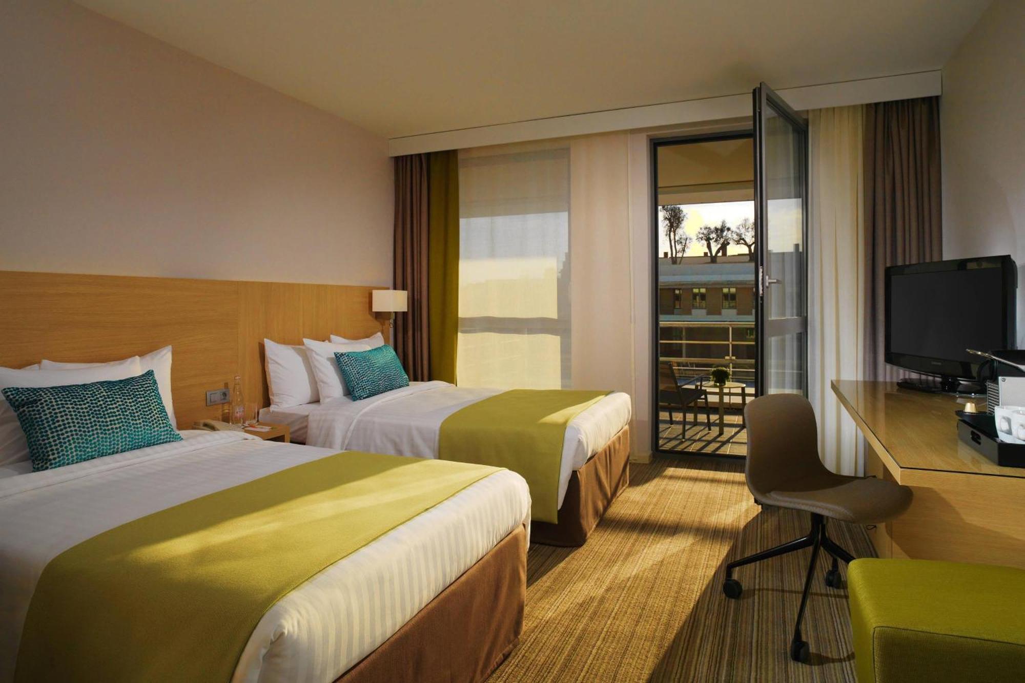Superior Twin Room with Balcony