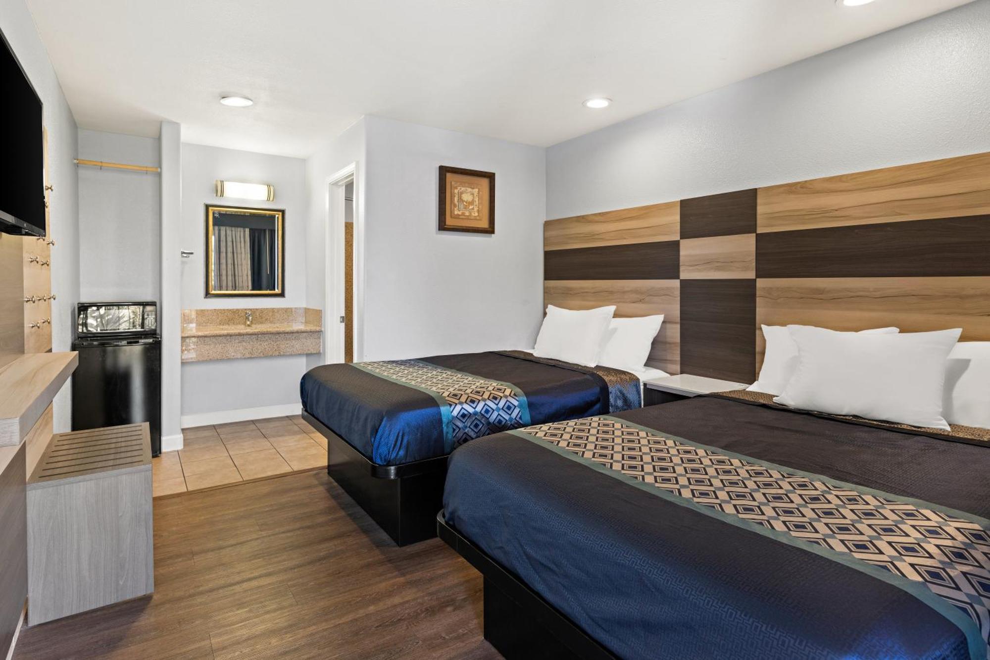 Double Room with Two Double Beds