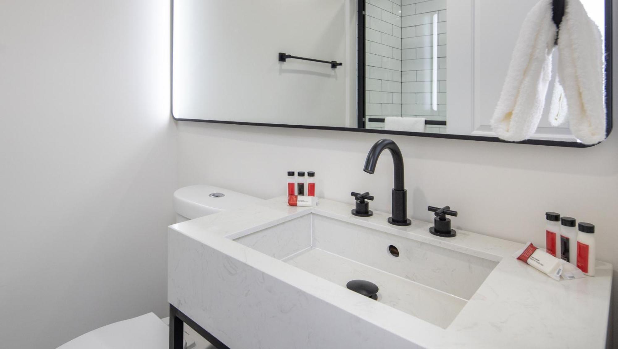 Deluxe Double Room with Two Double Beds - Non-Smoking
