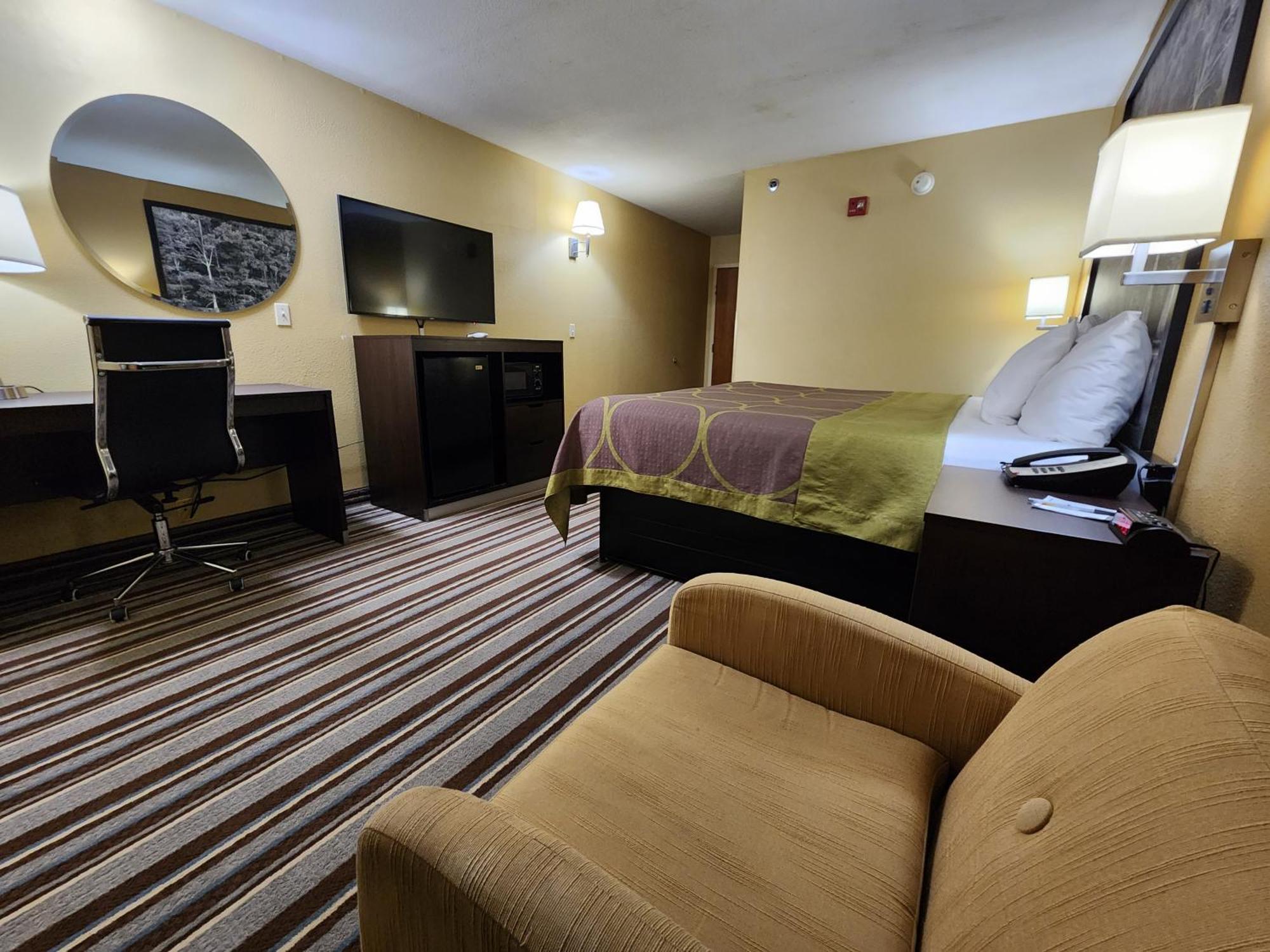 King Room - Non-Smoking
