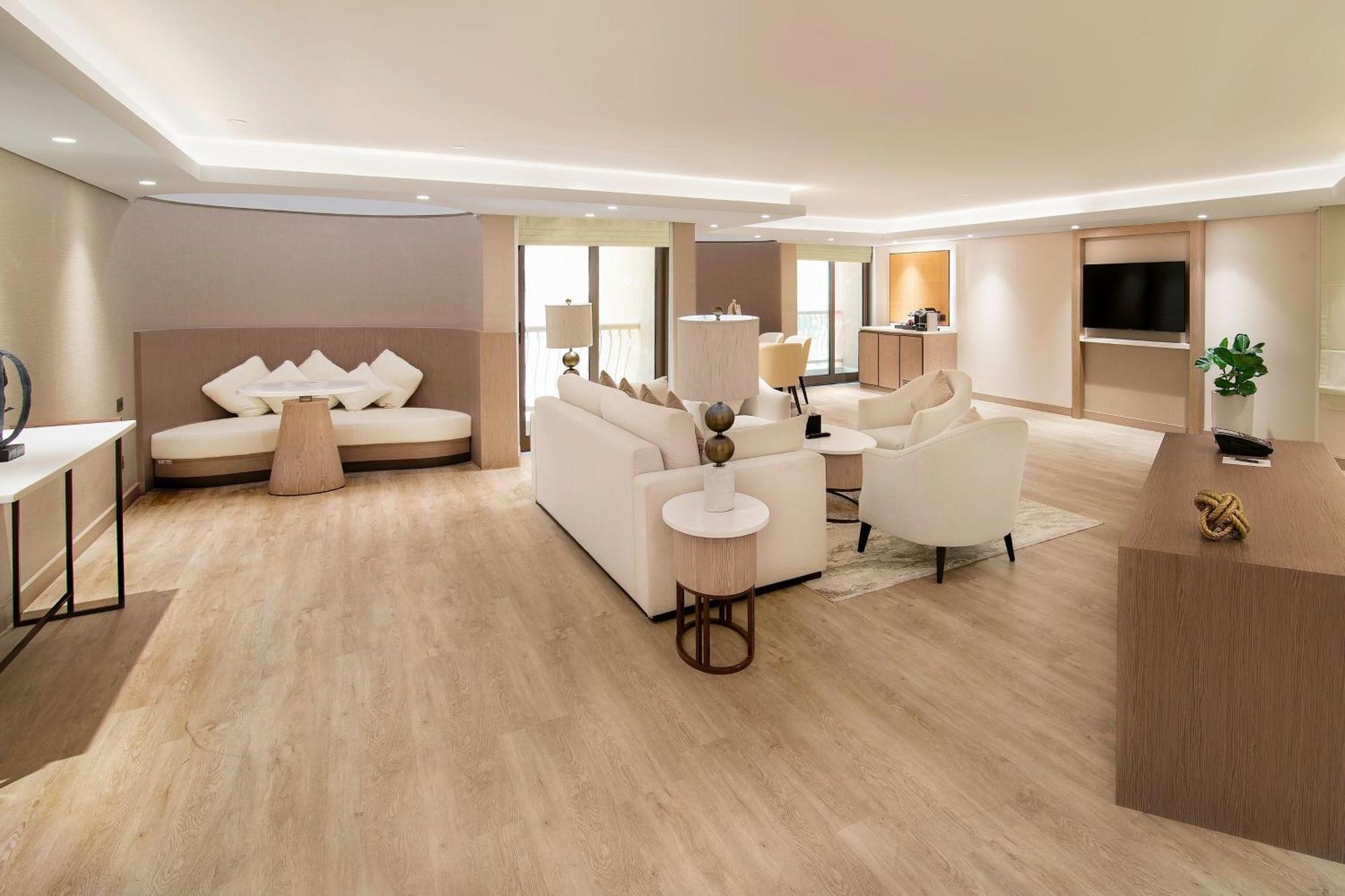 Presidential Suite with Club Lounge Access