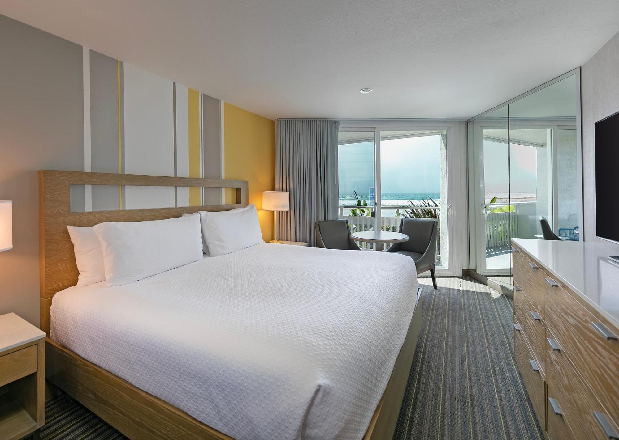 King Room Ocean Front,1706216557:JPEG