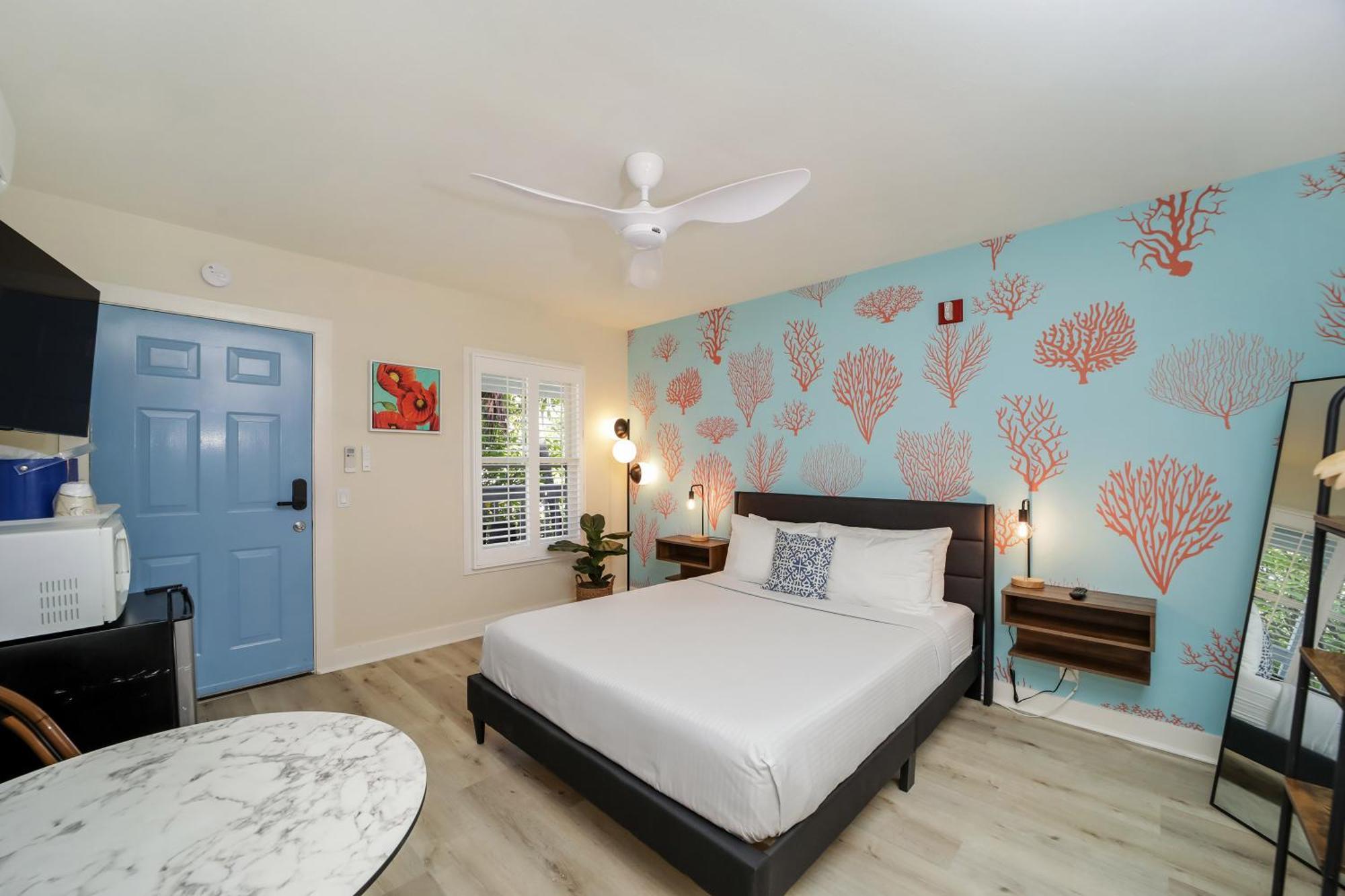 Superior Queen Room (Self Check-in)