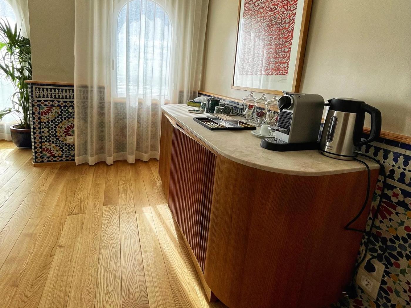 Deluxe Suite with Sea View