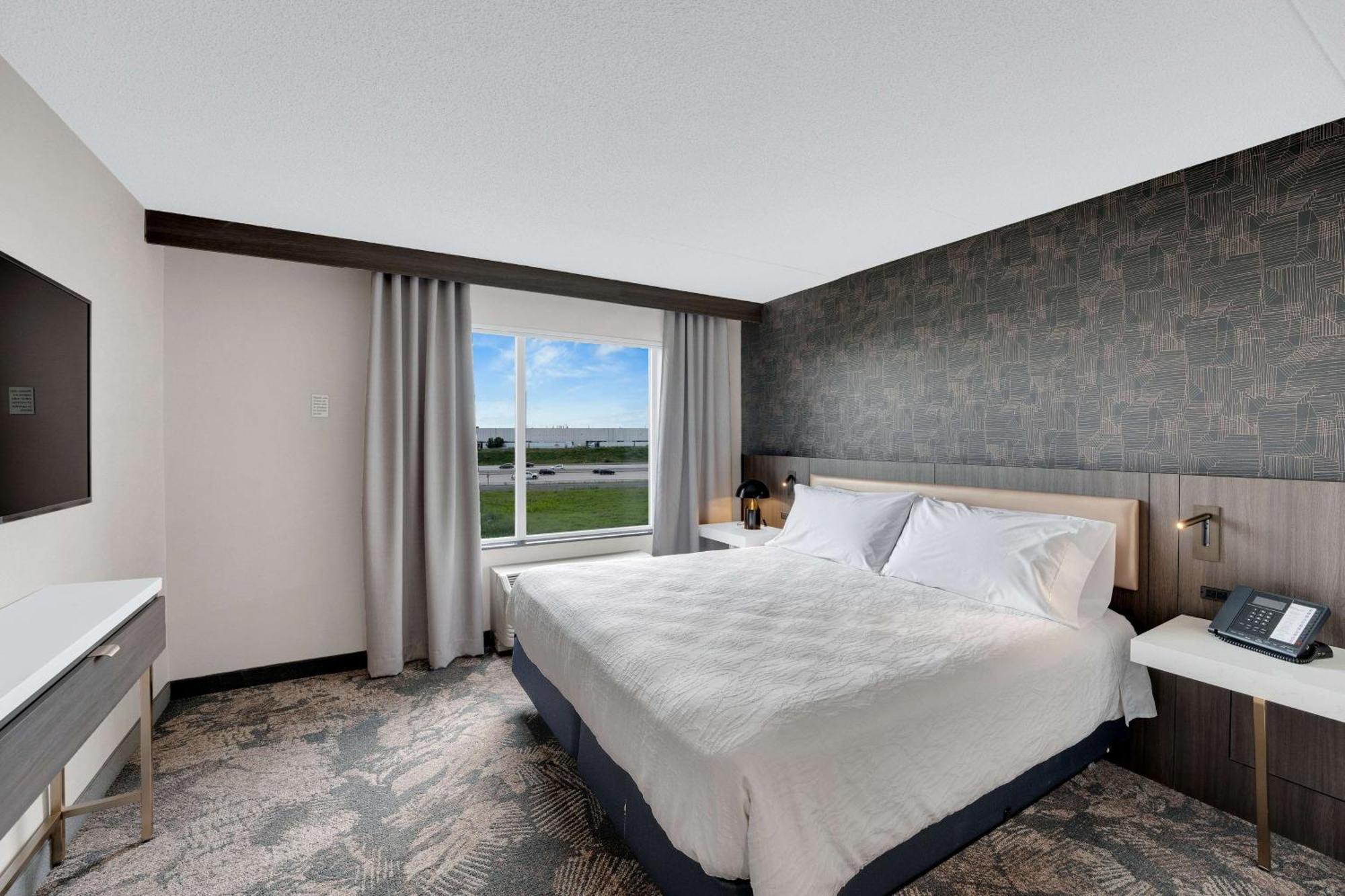 One-Bedroom King Suite,1543306447:JPEG