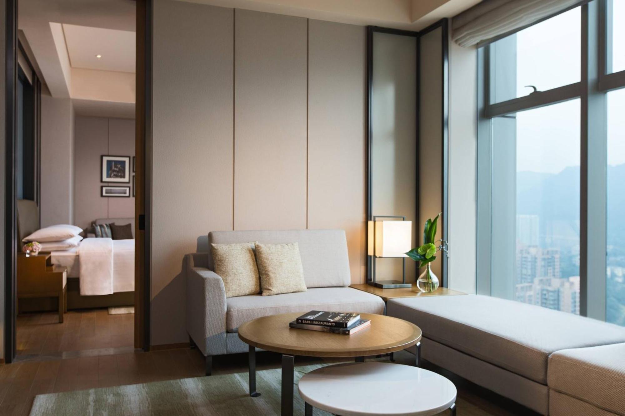 Deluxe One-Bedroom Suite