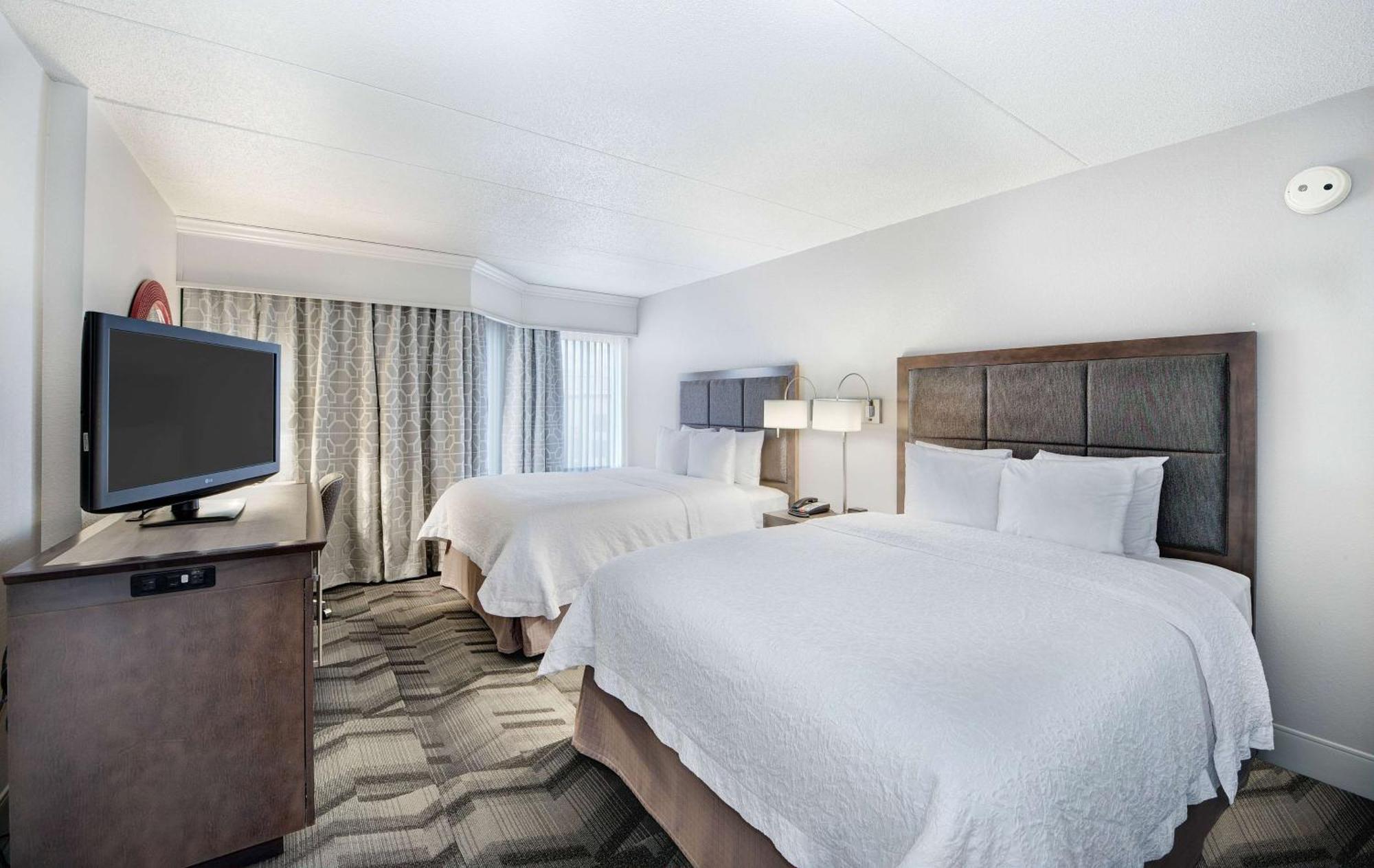 One-Bedroom Suite with Two Queen Beds and Kitchen - Non-Smoking