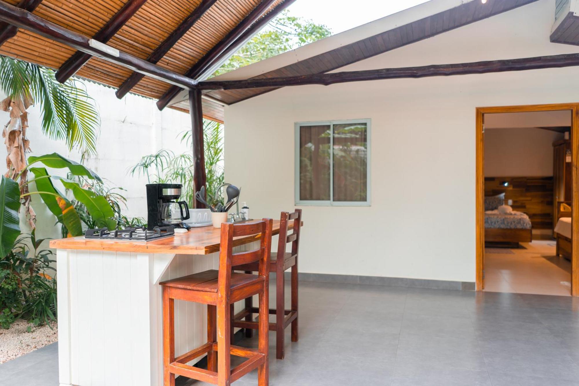 Cottage with Garden View,1545300835:JPEG