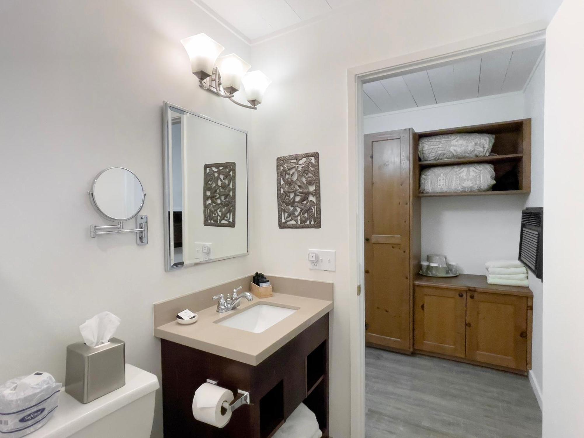 Standard Double Room with Two Double Beds,1545663583:JPEG