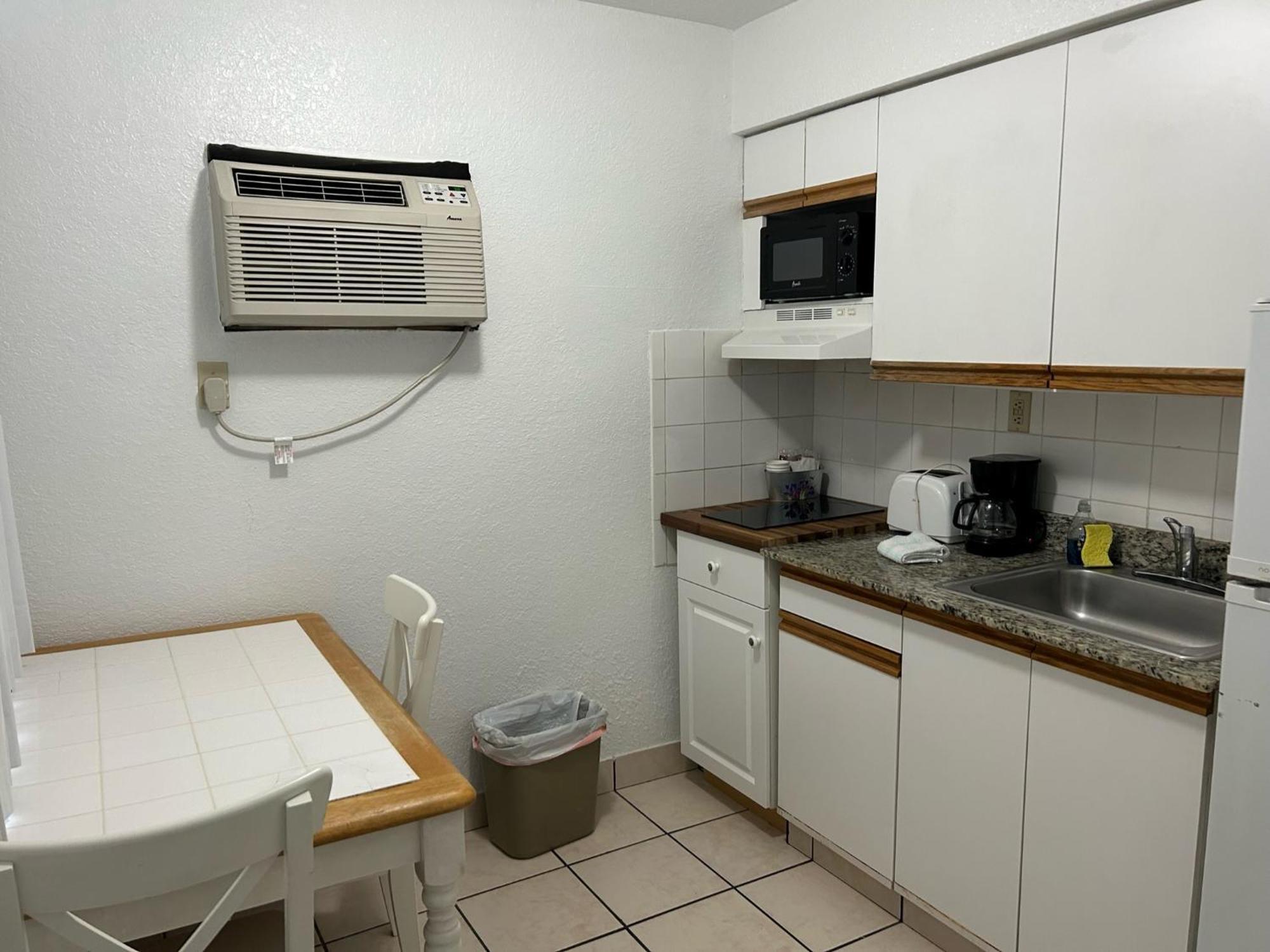 Efficiency King Room
