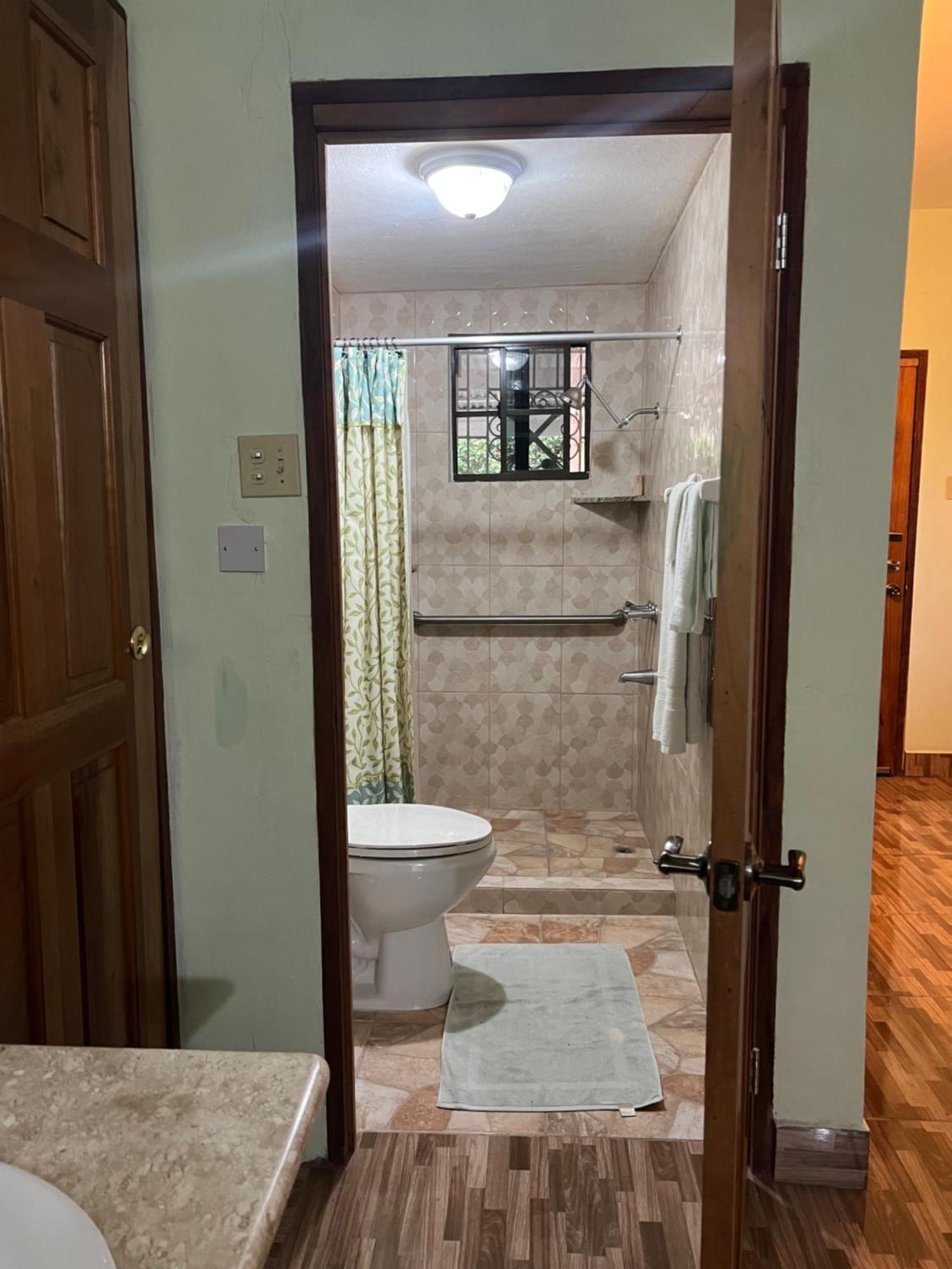 Deluxe Queen Suite,1546698169:JPEG