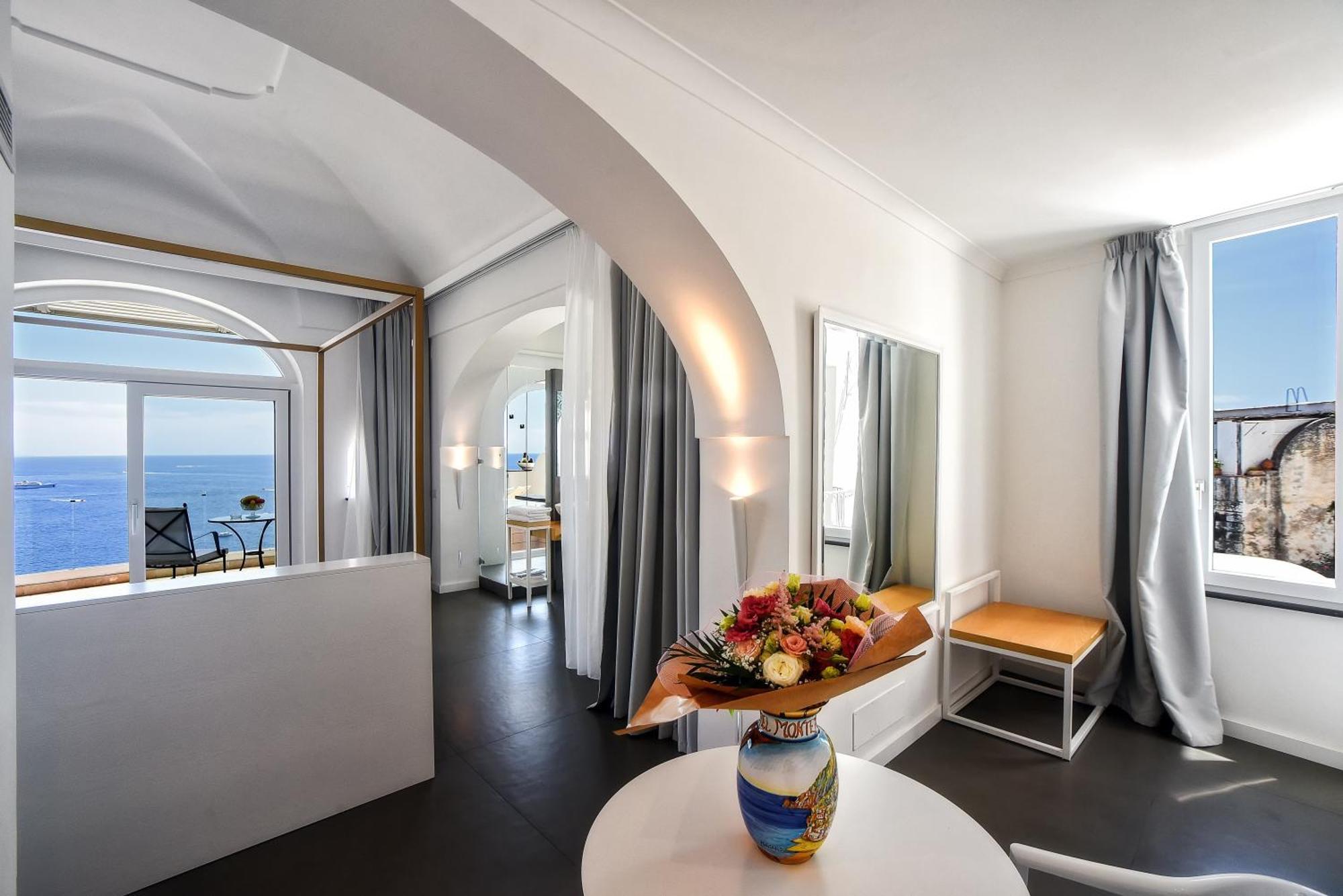 Executive Suite with Outdoor Hot Tub