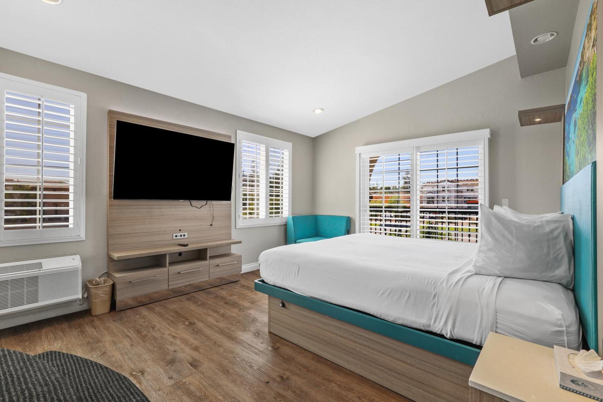 King Suite with Spa Bath,1547343520:JPEG