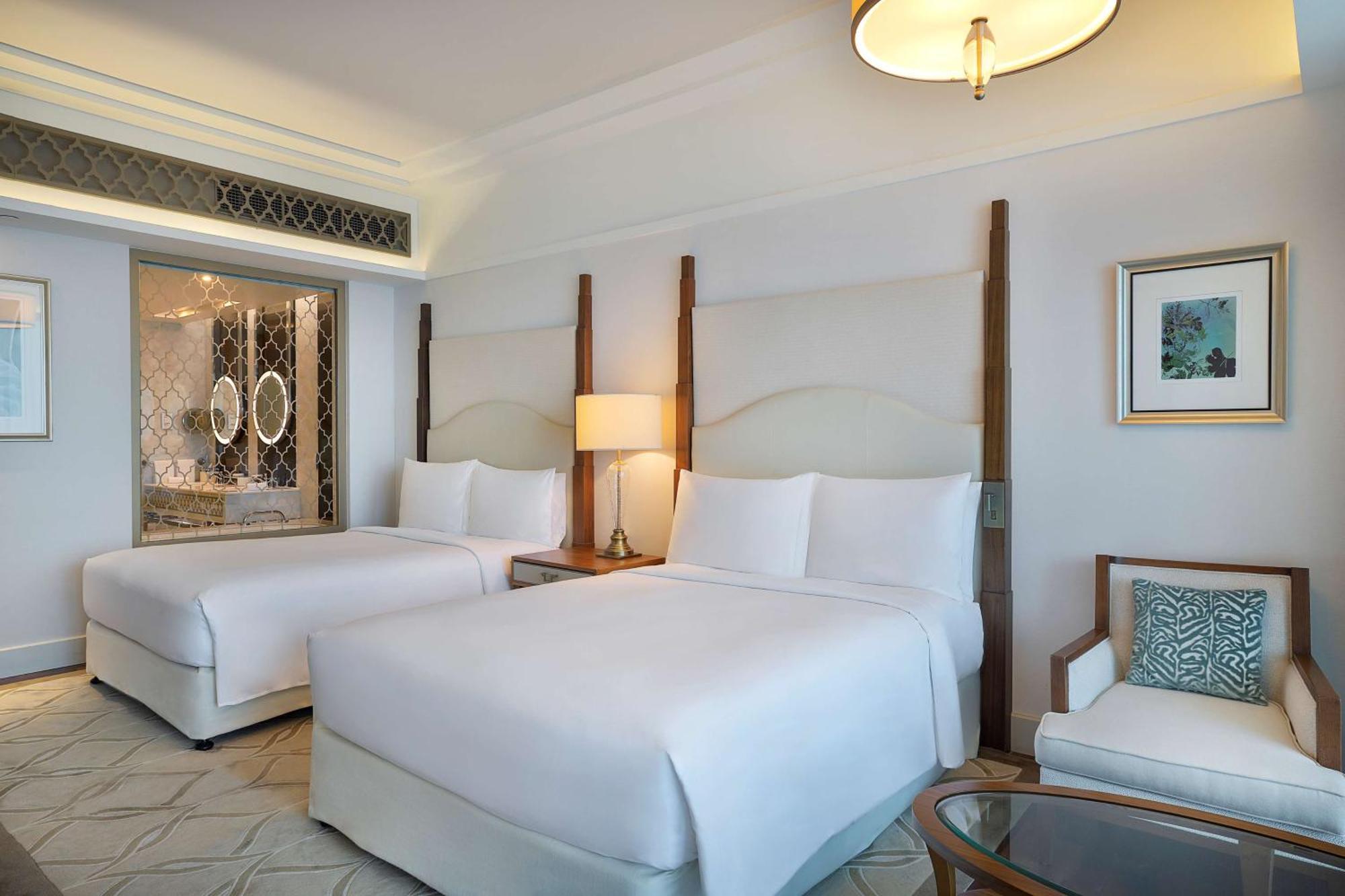 Club Queen Room with Two Queen Beds and Sea View,1547854375:JPEG