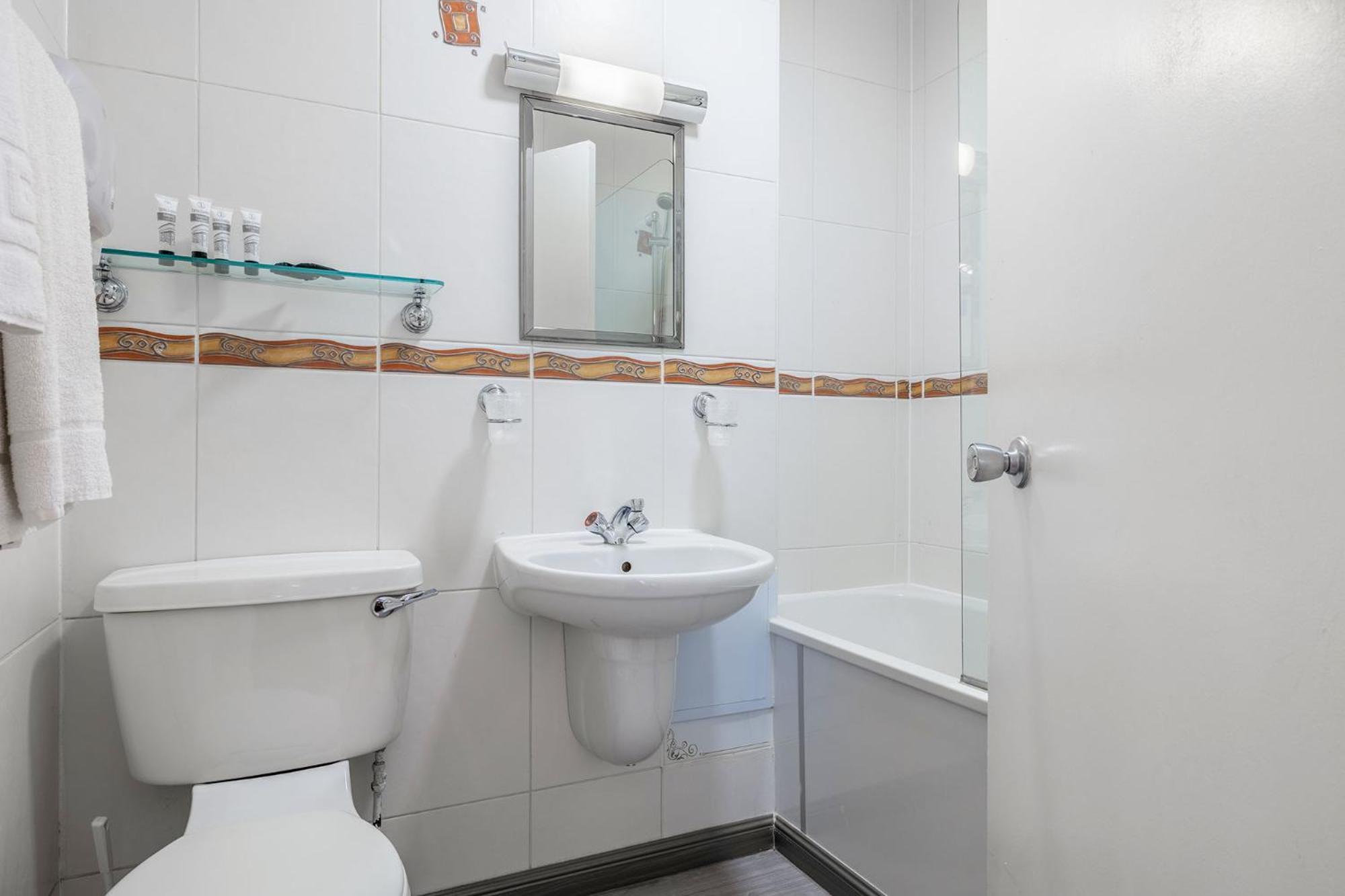 Superior Double Room,1548017587:JPEG