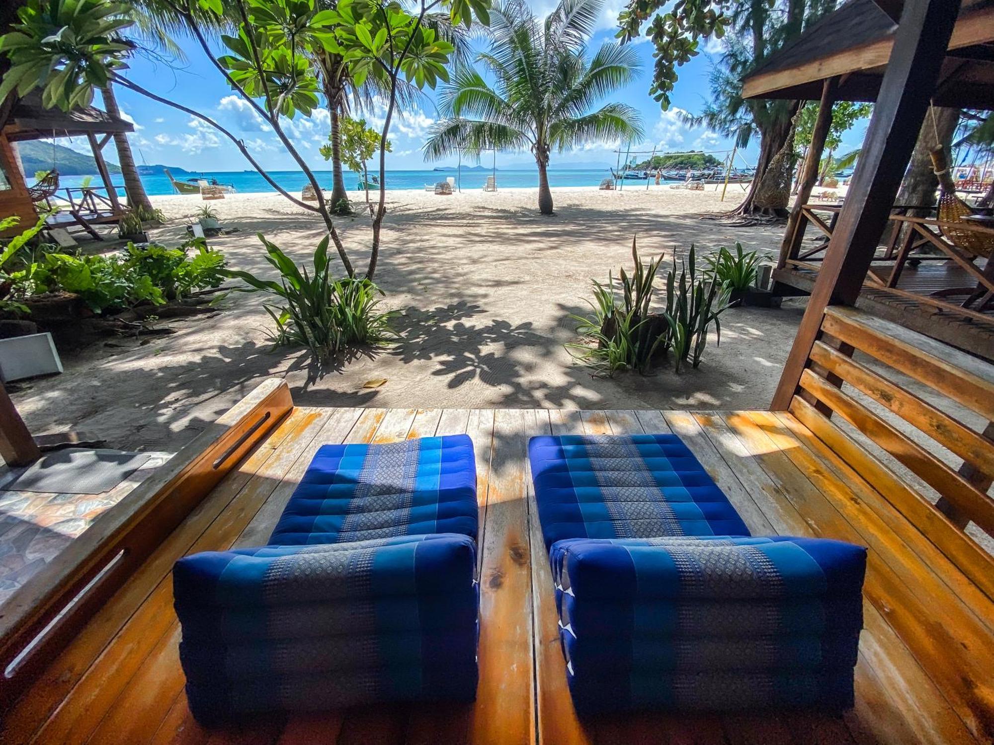 Beachfront Deluxe Bungalow