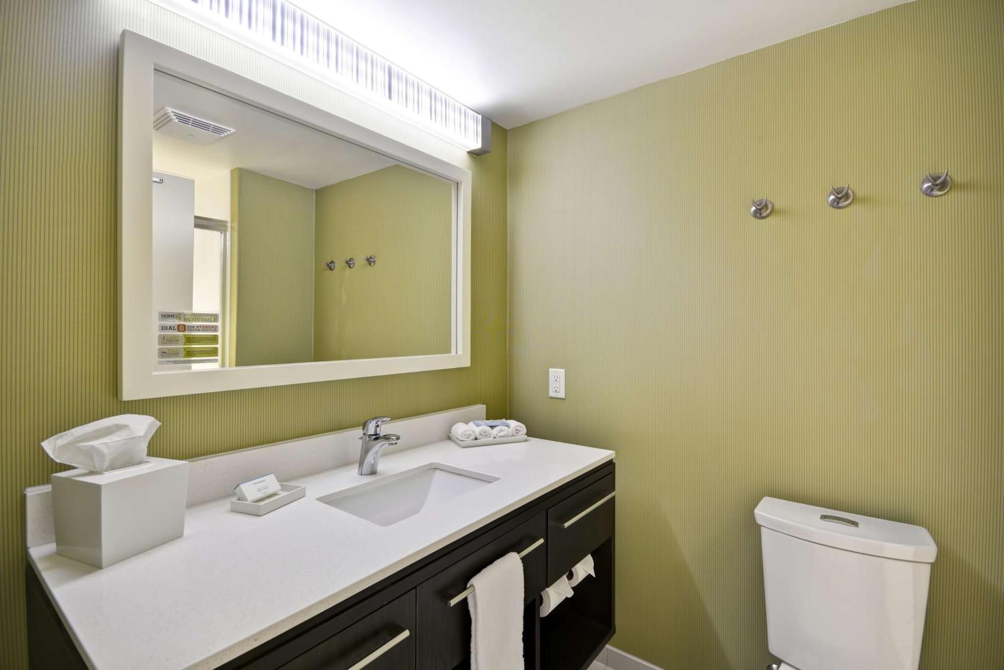 Queen Studio with Two Queen Beds - Non-Smoking,1548126361:JPEG