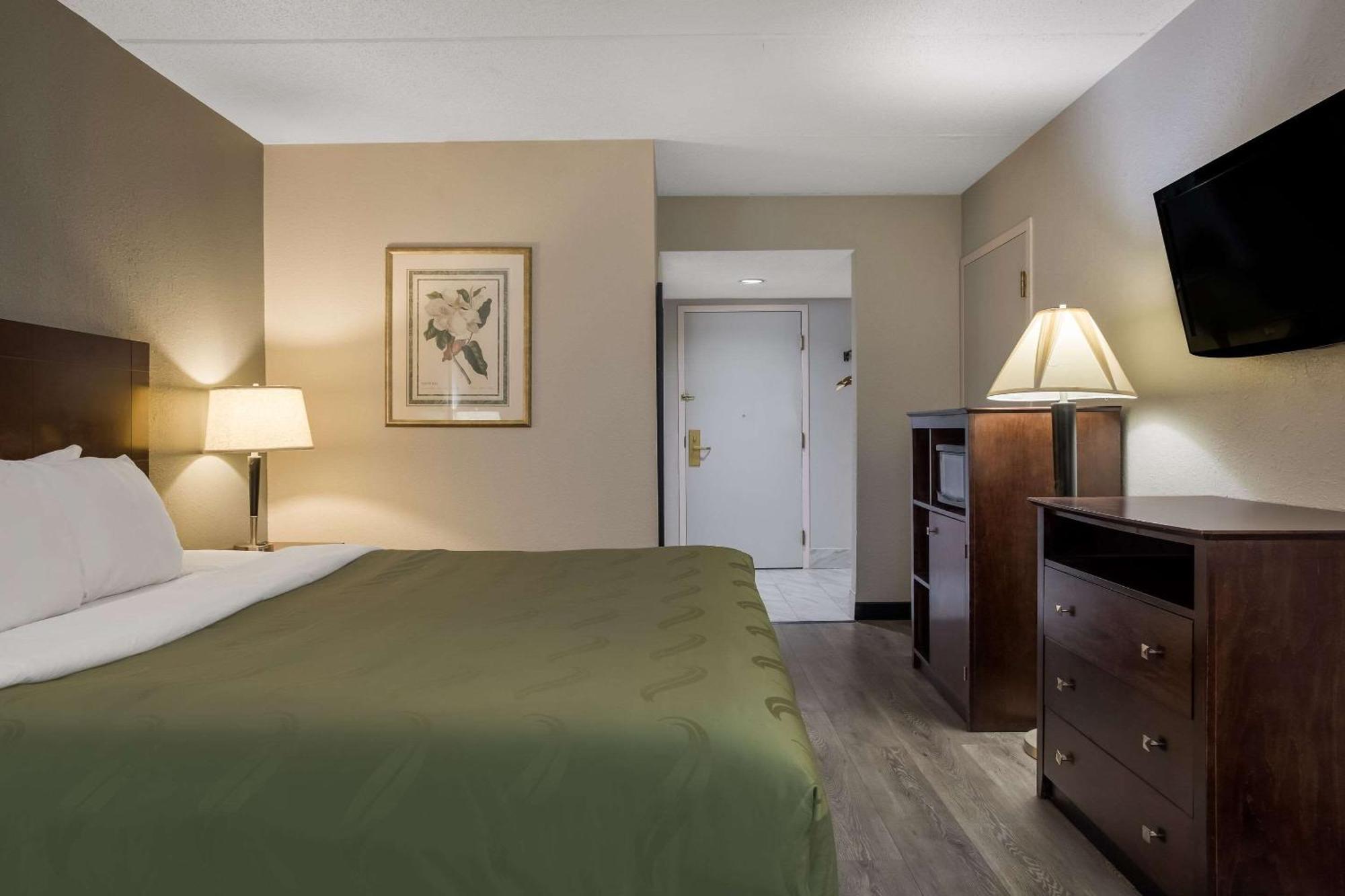 King Room - Accessible/Non-Smoking,1548524485:JPEG