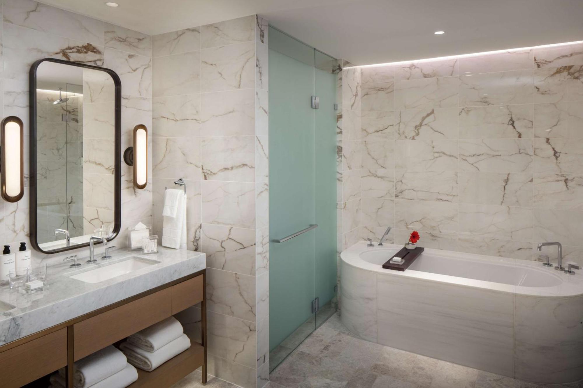 One-Bedroom King Suite with Balcony