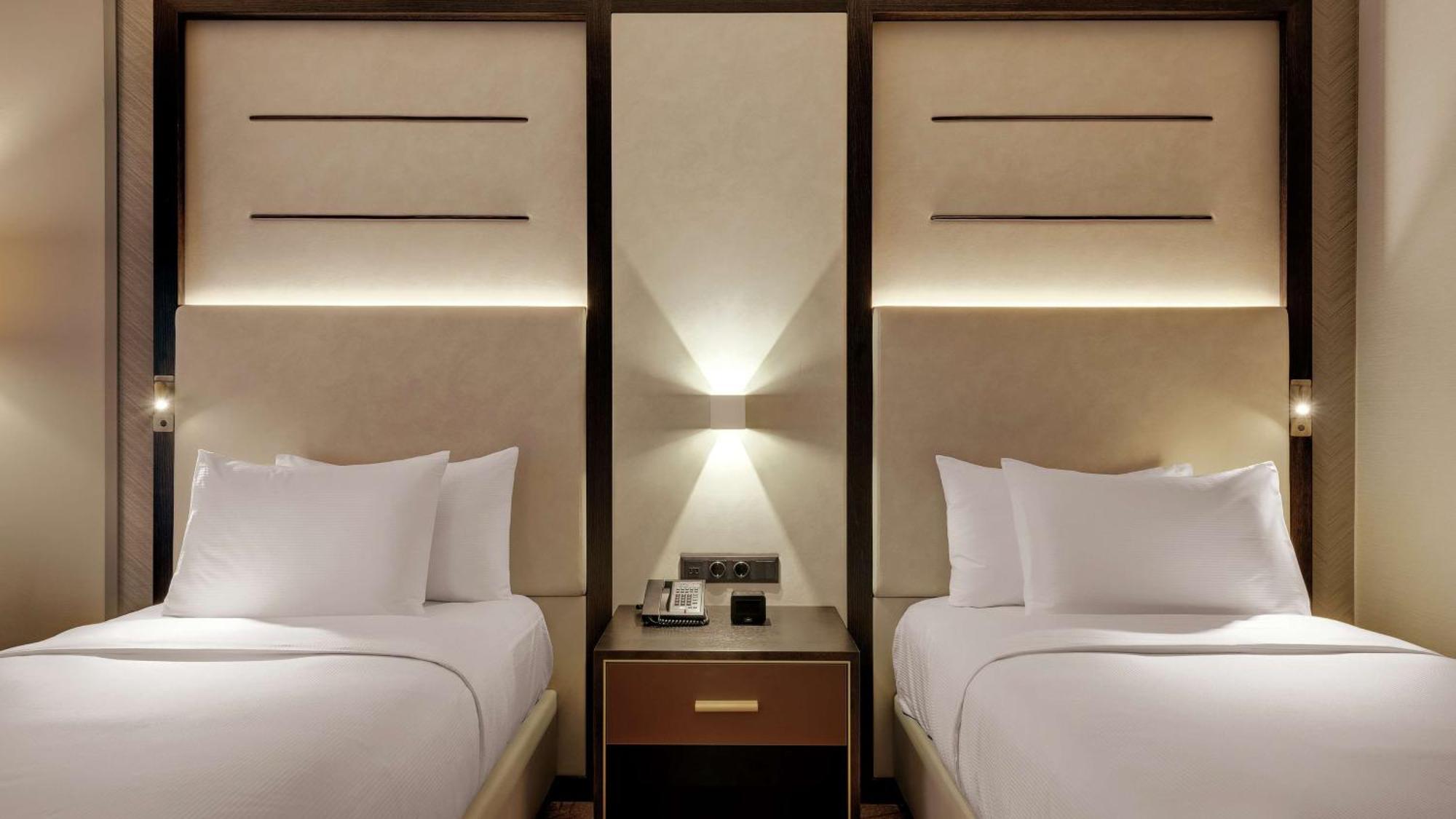 Twin Room,1548843532:JPEG