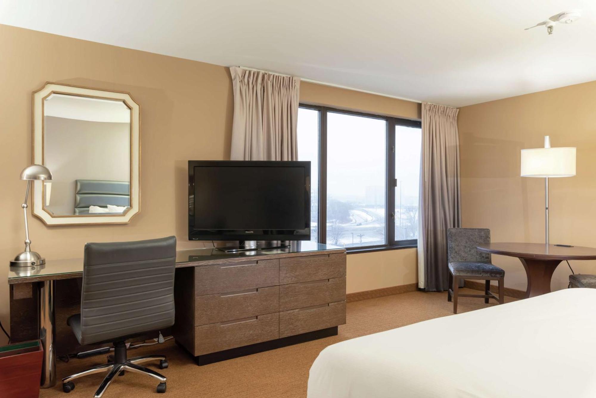 Two-Bedroom King Suite with Spa Bath - Non-Smoking