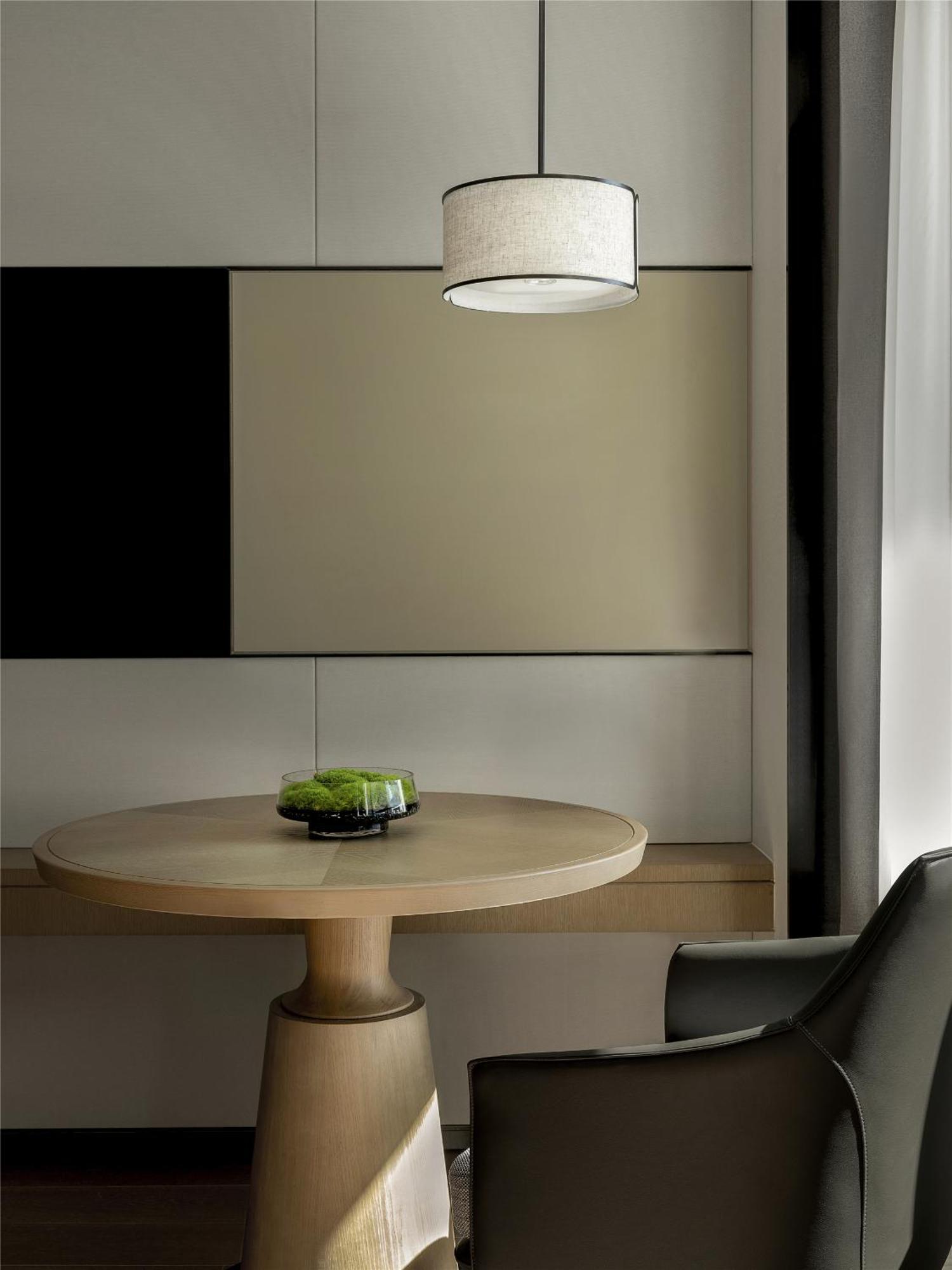 Swiss Executive King Room with Lounge Access - High Floor