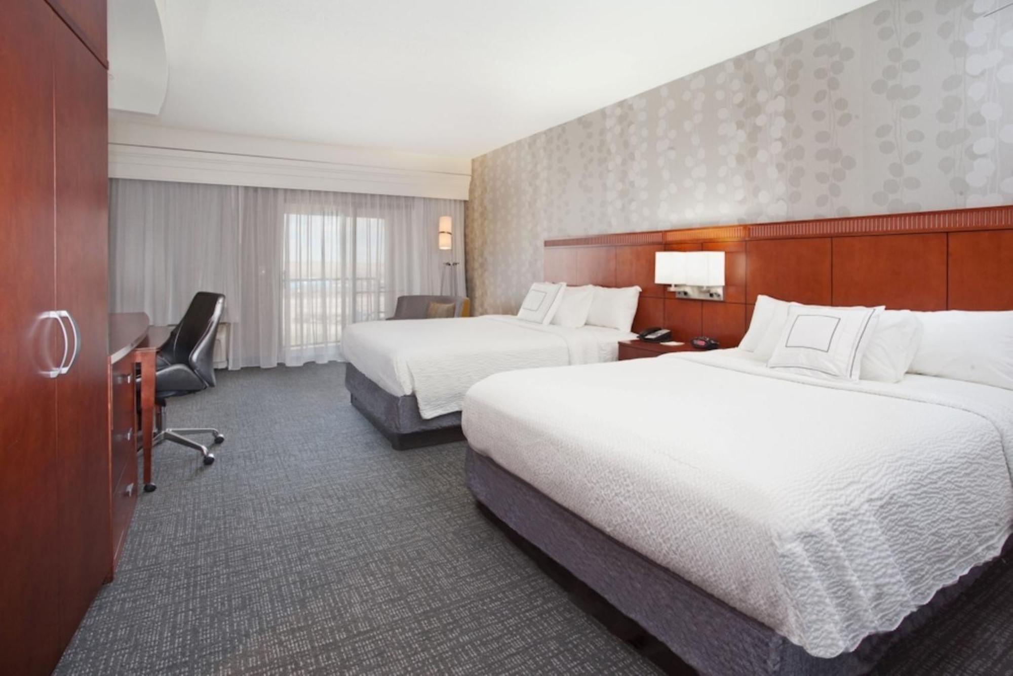 Queen Room with Two Queen Beds,1717048456:JPEG