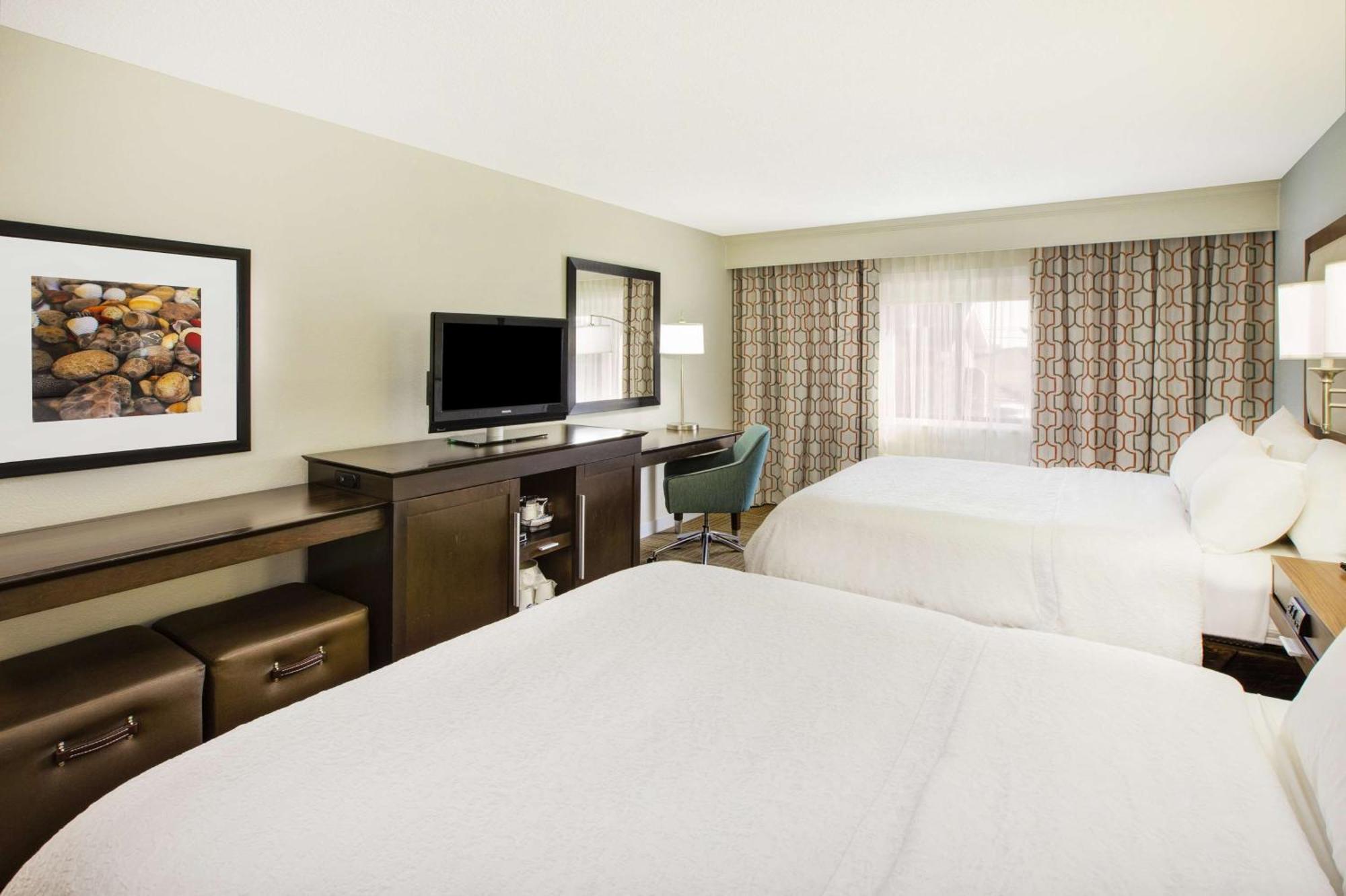 Queen Room with Two Queen Beds - Non-Smoking,1551266731:JPEG