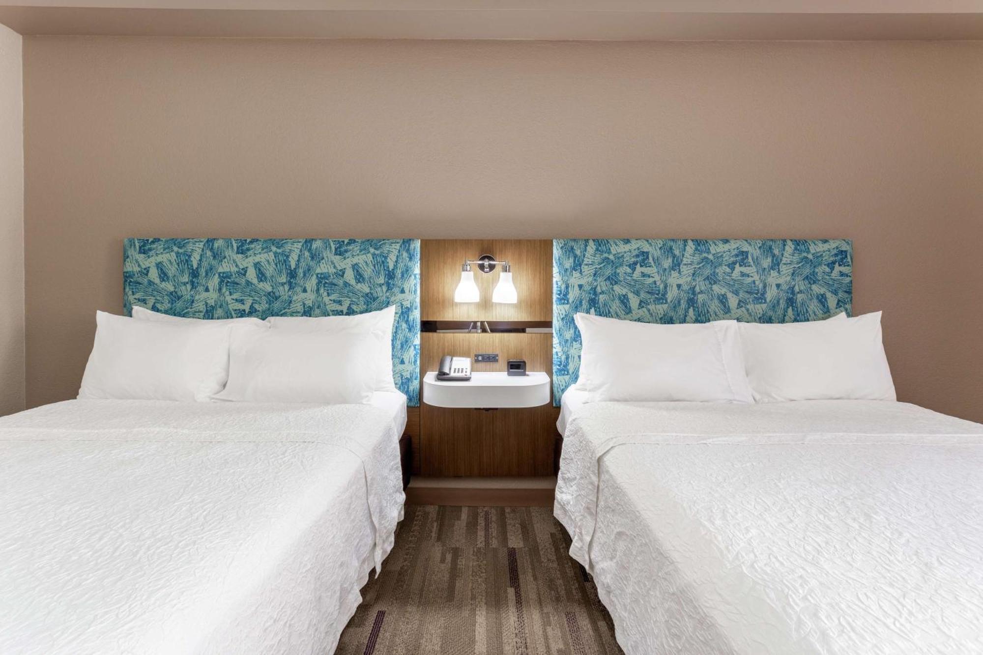 Double Room with Two Double Beds - Non-Smoking
