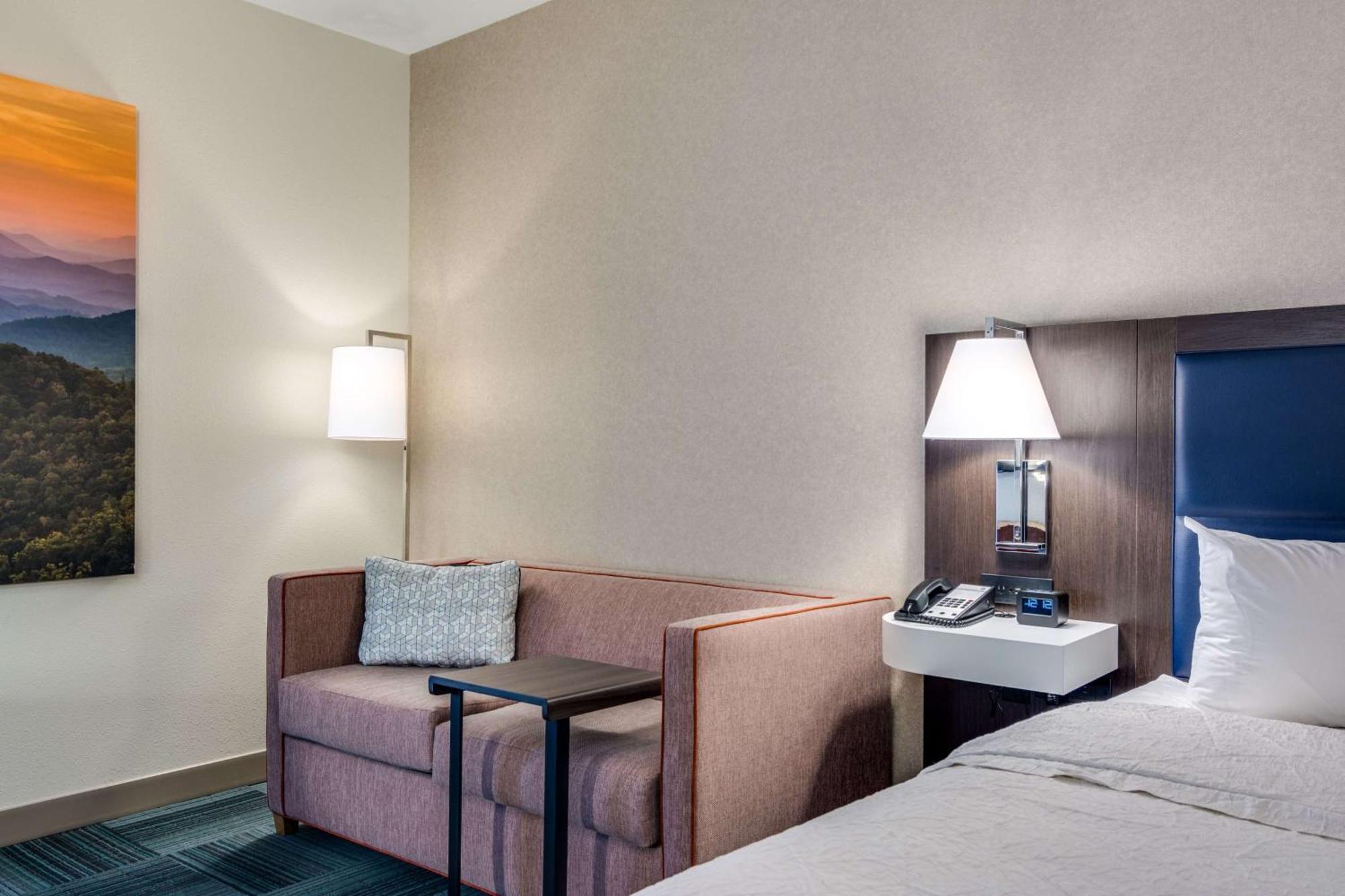 King Room with Sofa Bed - Non-Smoking,1705963988:JPEG