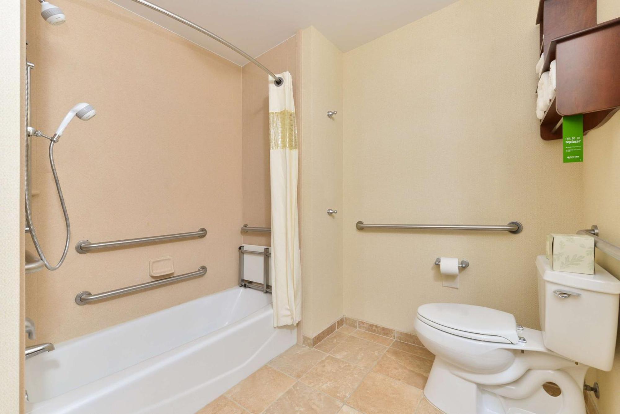 King Room with Accessible Tub - Mobility and Hearing Access/Non-Smoking