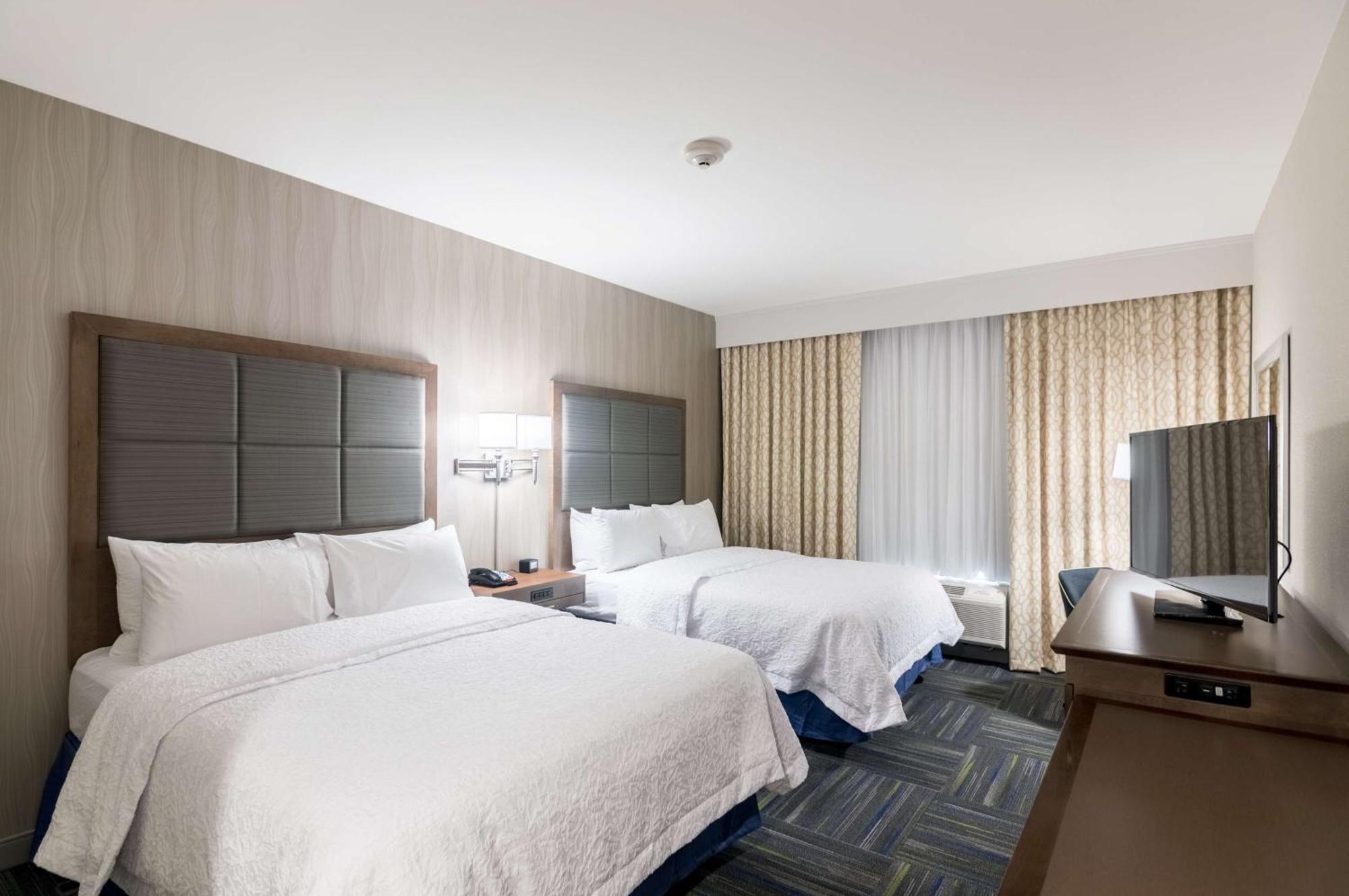 Queen Room with Two Queen Beds (4 Adults)
