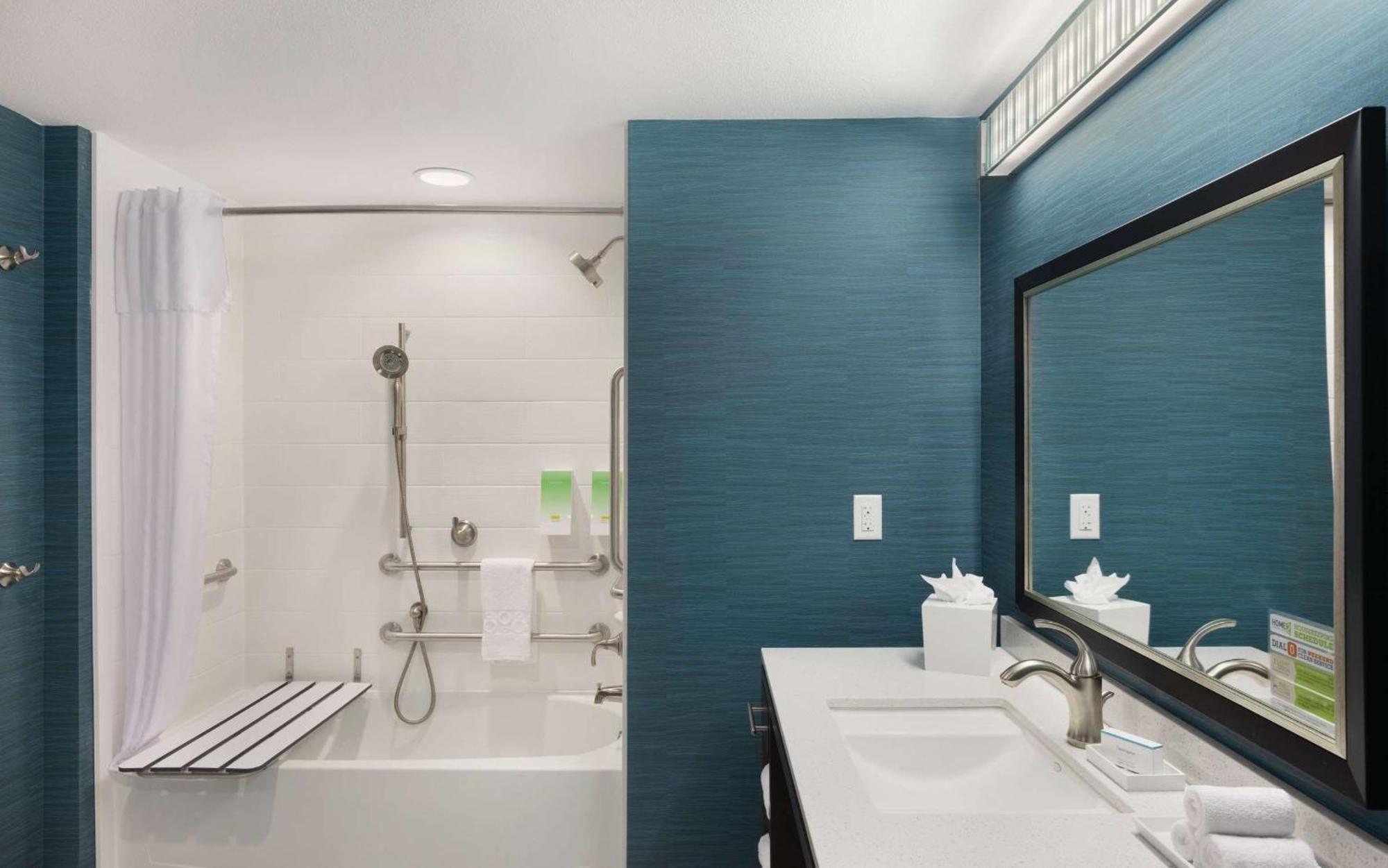 King Suite - Hearing Access/Non-Smoking